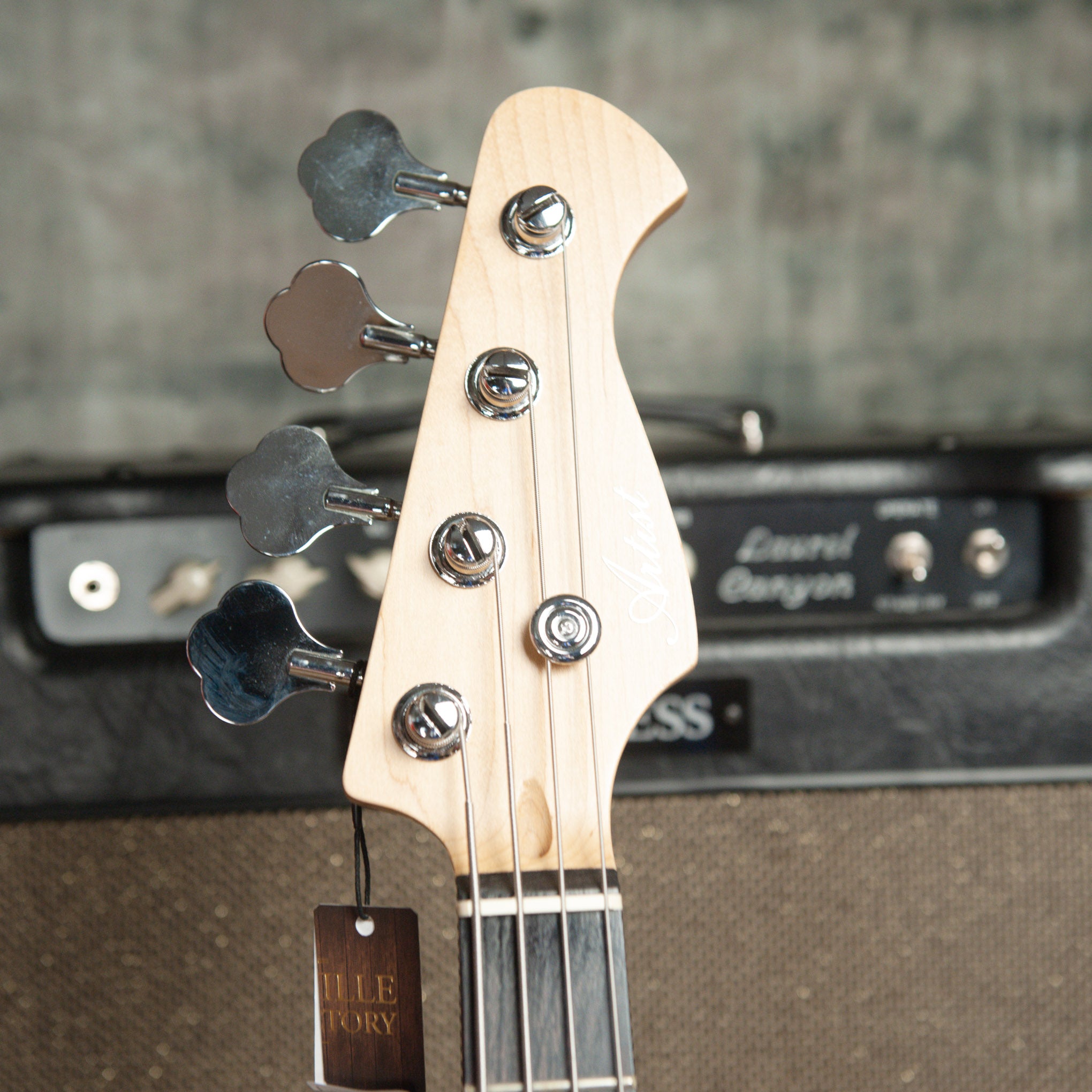Artist P-Bass Black Short Scale - Used