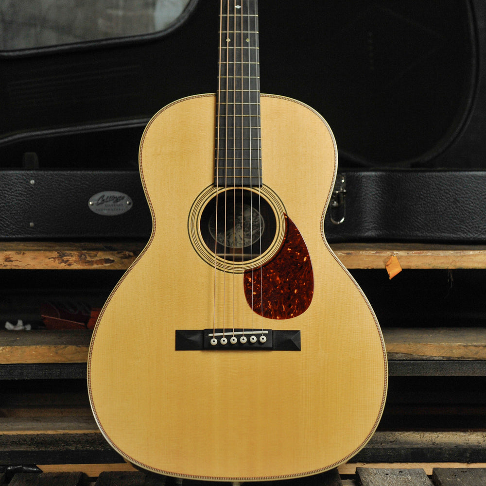 Collings 002H 12-Fret 00 Acoustic Guitar w/Case s#34299 - Used