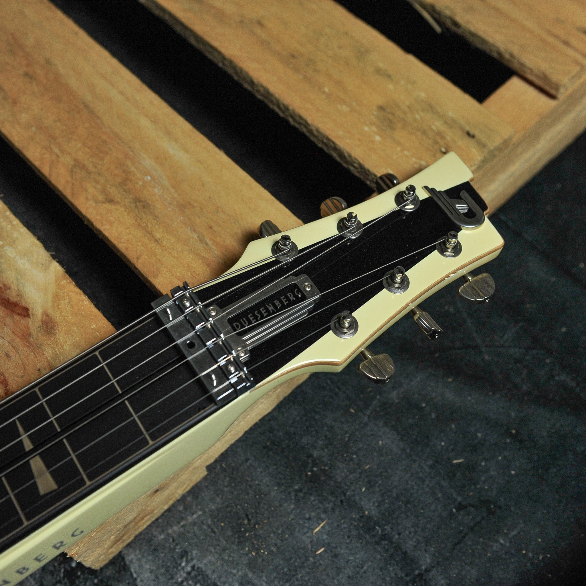 Duesenberg Alamo Lapsteel Guitar w/Case - Used