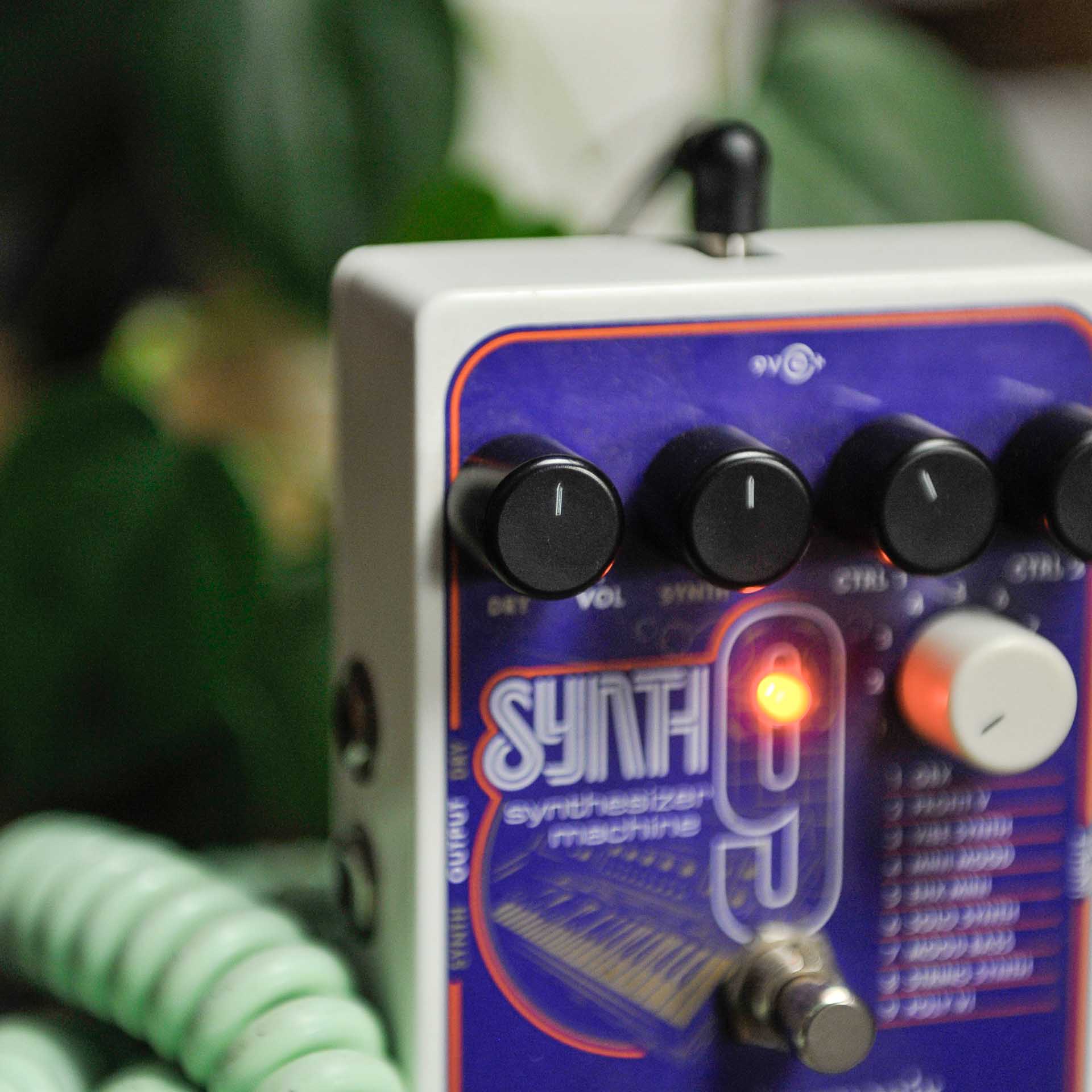 Electro Harmonix Synth 9 Synthesizer Machine Effect Pedal - Used