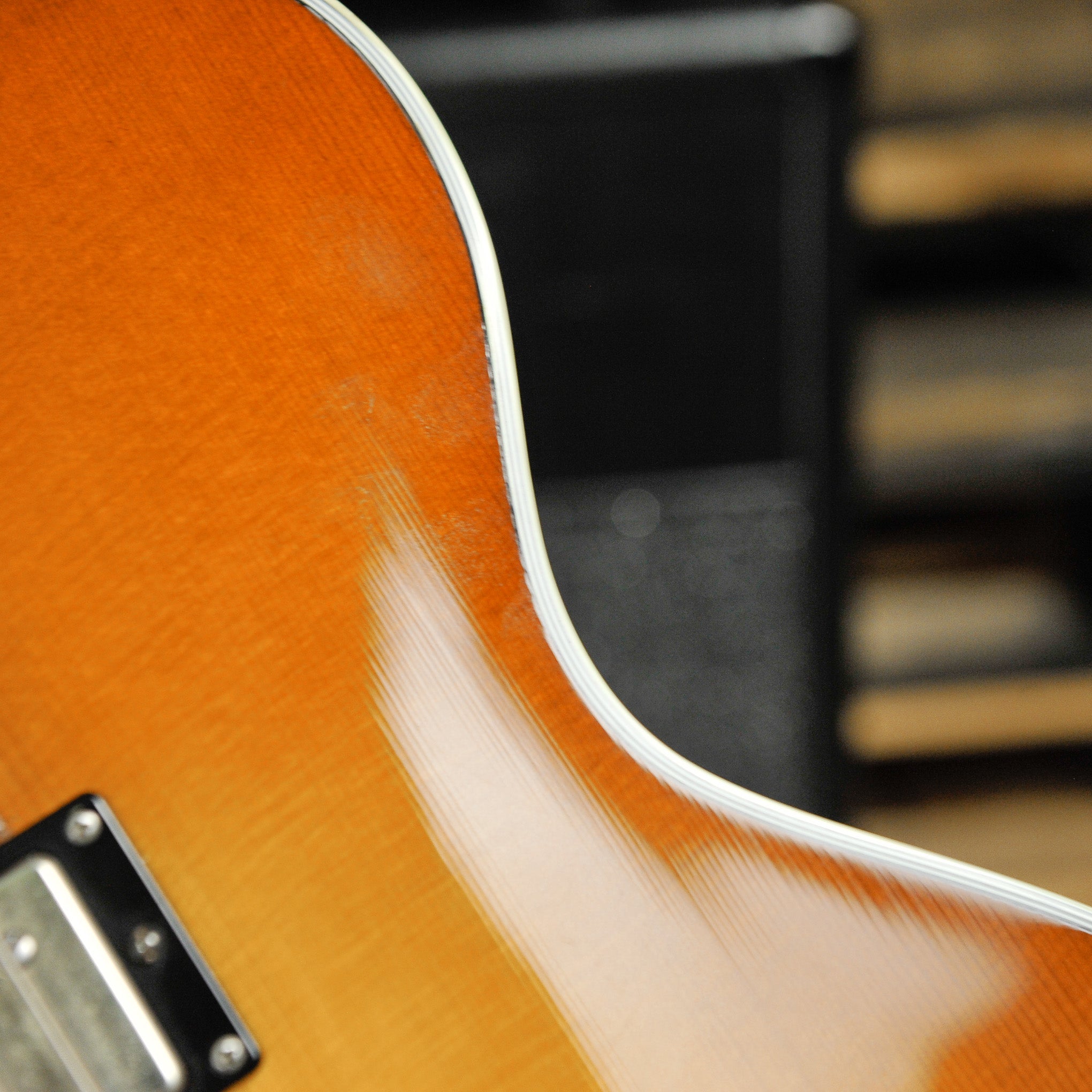 Eastman Romeo Left Hand Gold Burst w/Case - Used