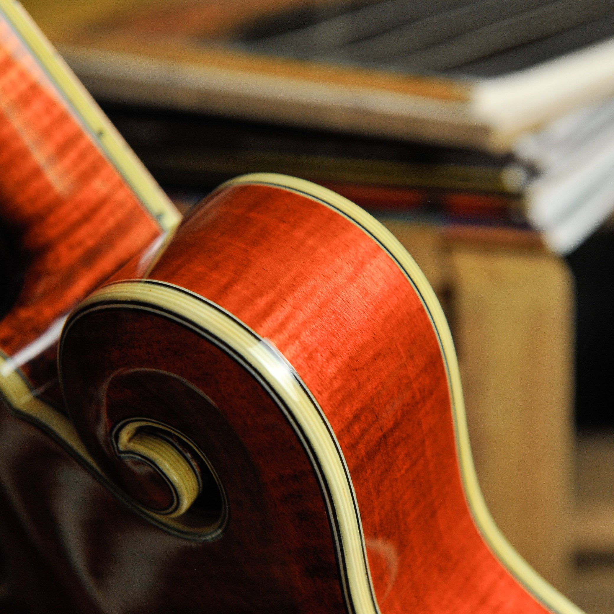 Eastman MD815PGE-HB Mint Condition W/ Case - Used