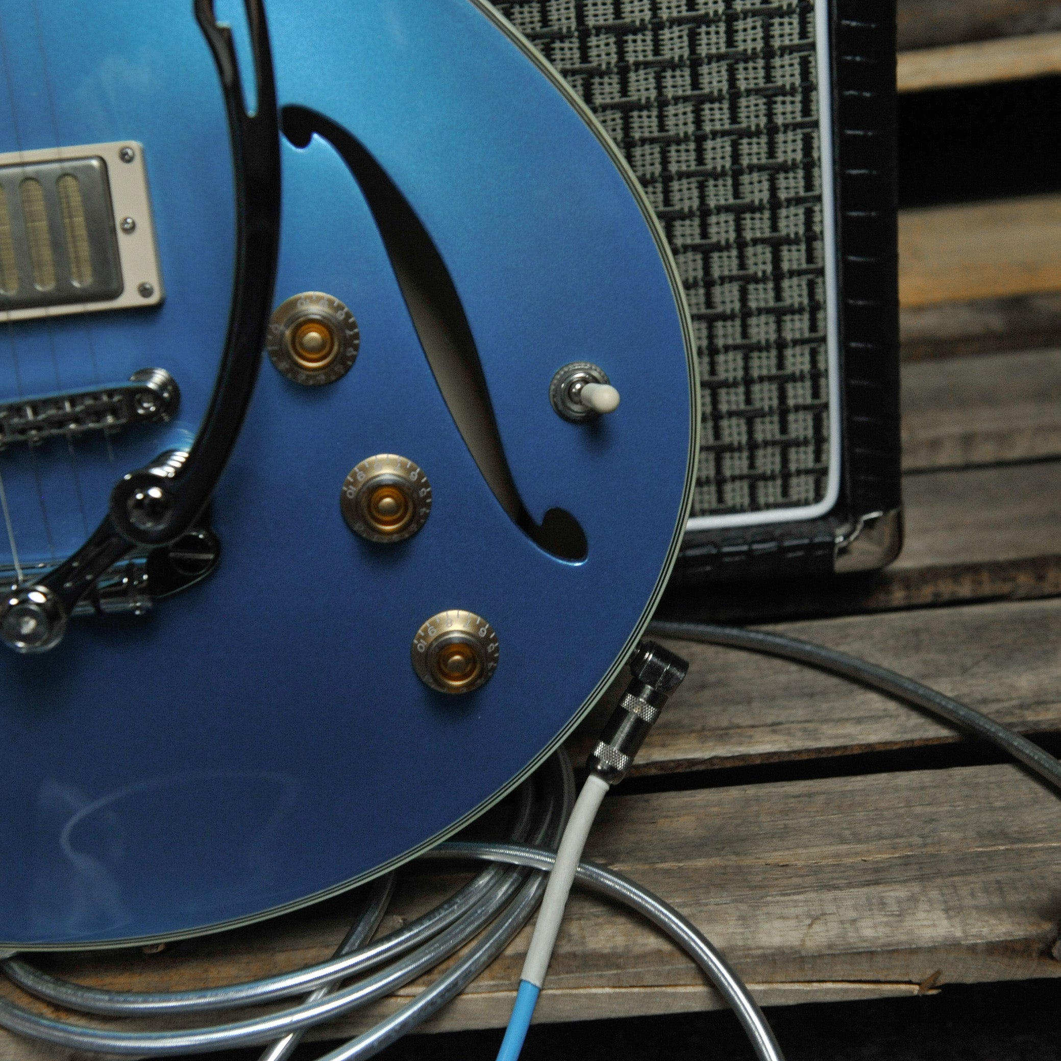 Eastman Romeo - LA Thinline Archtop Celestine Blue w/Case - Used