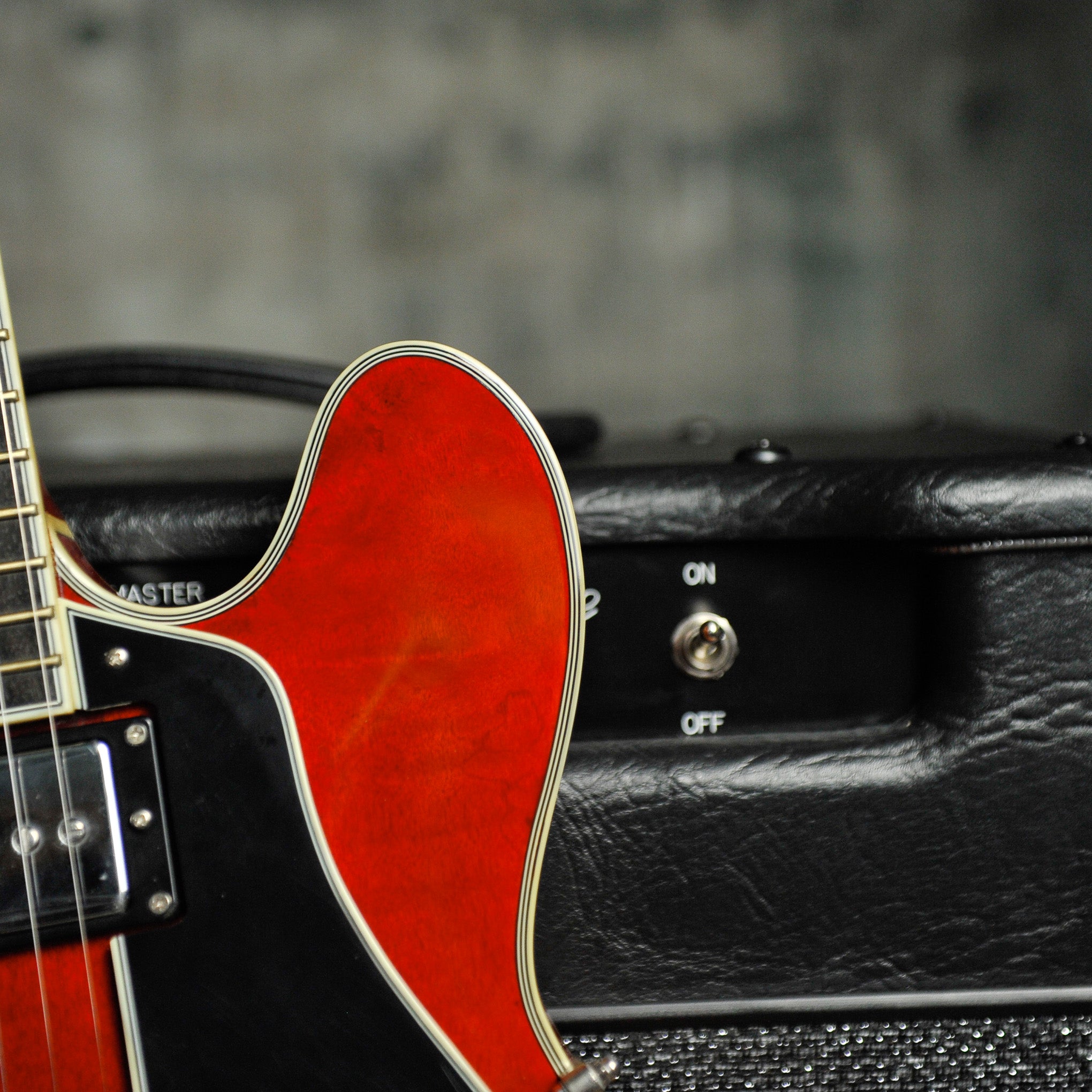 Eastman T486B-R Thinline Hollowbody Electric w/Bigsby - Used