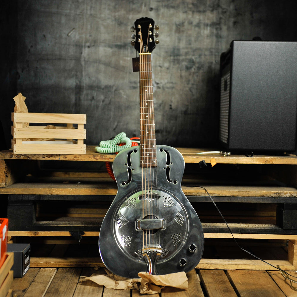 Epiphone MD 100 Resonator With Pickup and Gator Case - Used