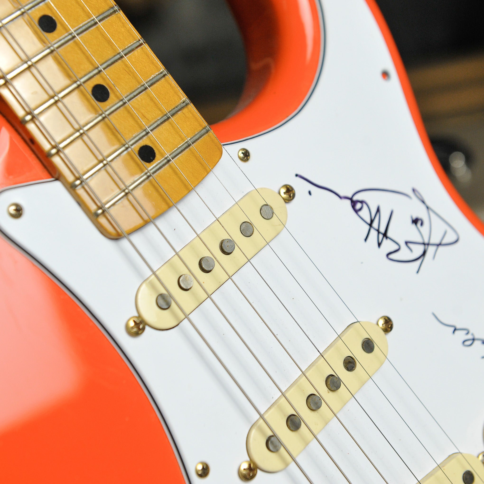 Fender 50s Stratocaster Fiesta Red 2008 w/Tweed Case Shadows Autographs - Used