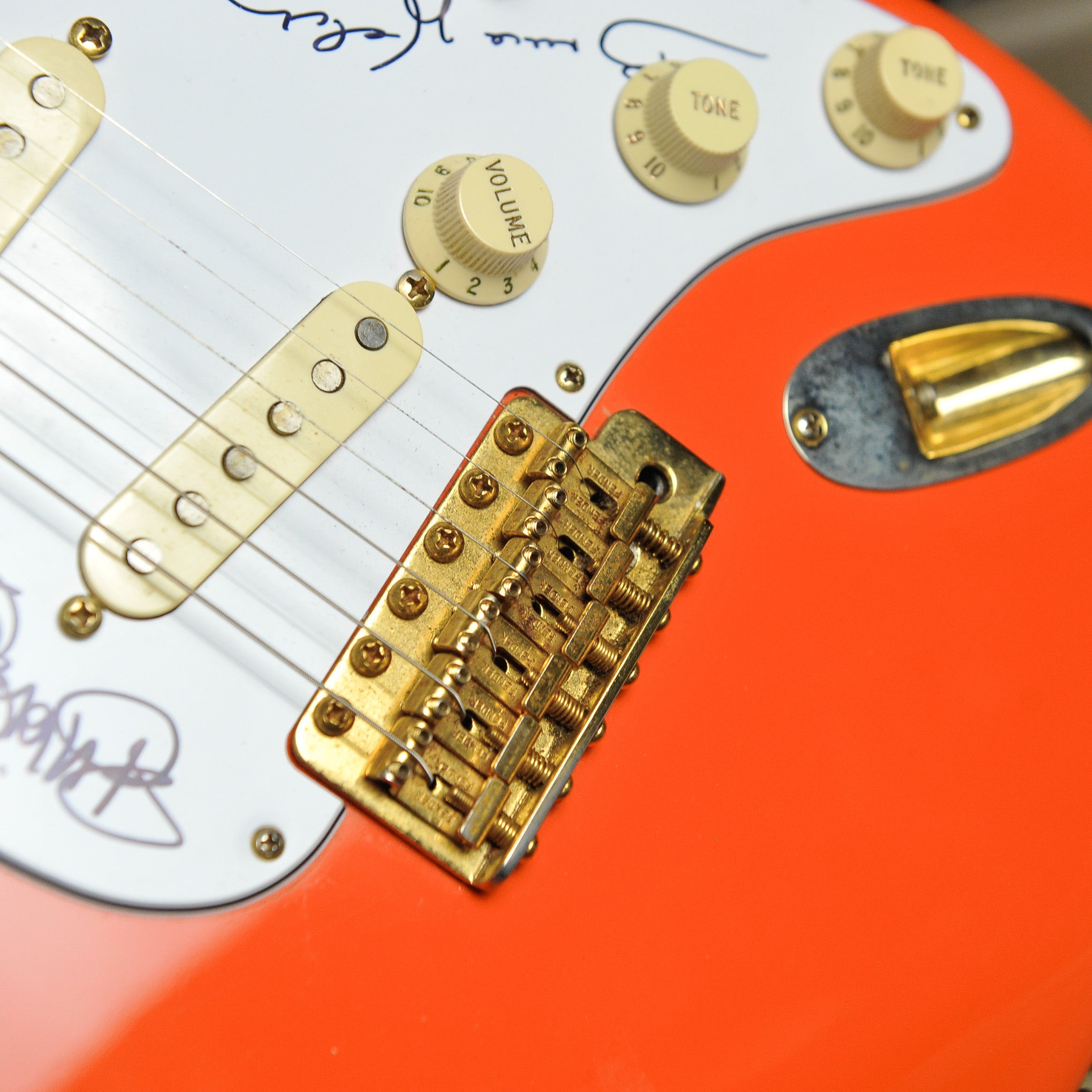 Fender 50s Stratocaster Fiesta Red 2008 w/Tweed Case Shadows Autographs - Used