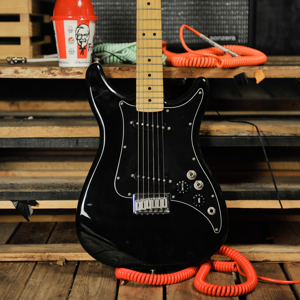 Fender Lead II Maple Fretboard Black 2019 w/Case - Used