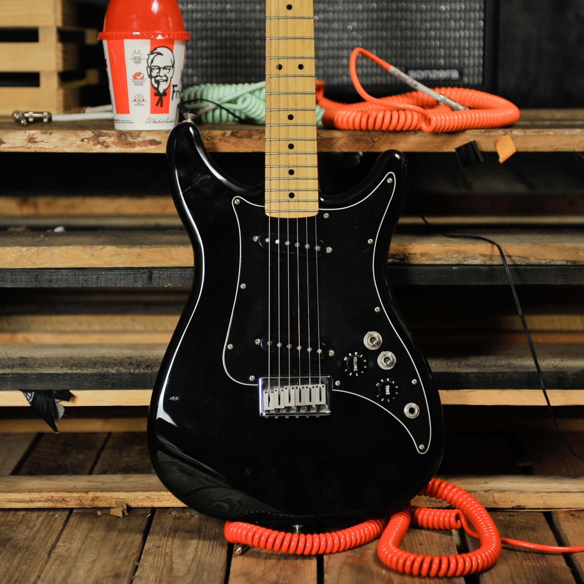 Fender Lead 2 , MN Black 2019 W/Case - Used