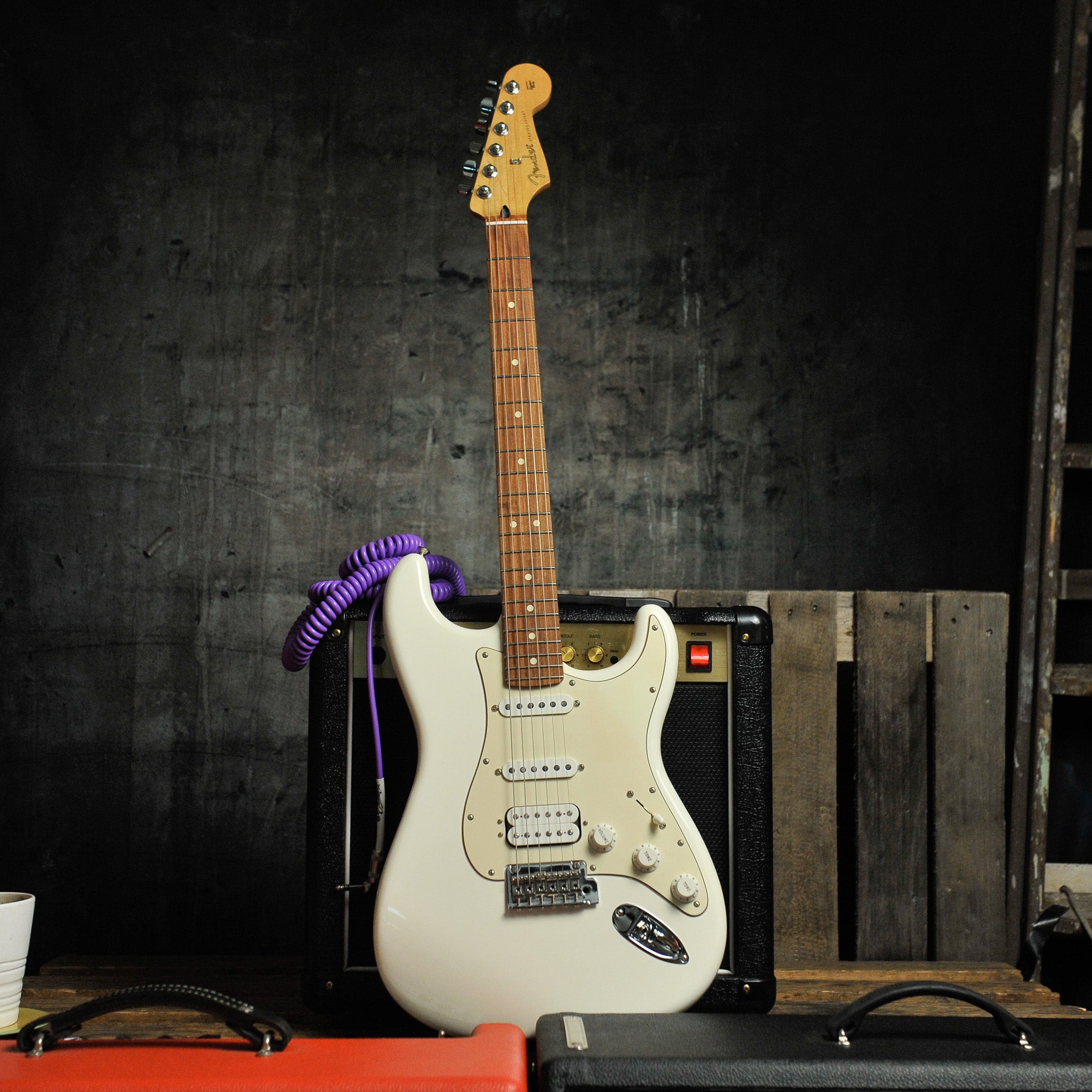 Fender Stratocaster Olympic White MIM Electric w/Bag - Used