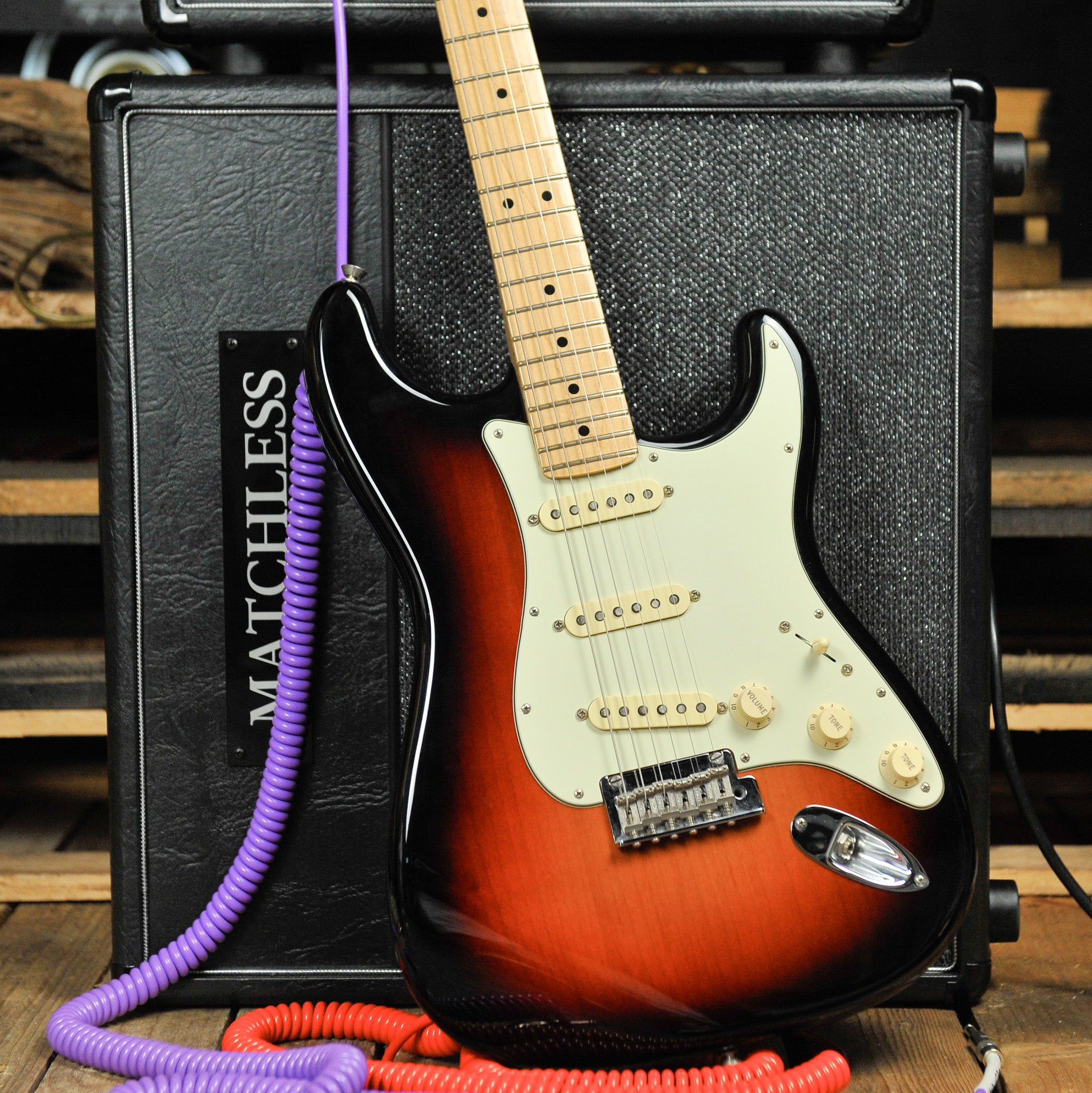 Fender 2019 American Pro Stratocaster MN Sunburst w/Case s#US19018063 - Used