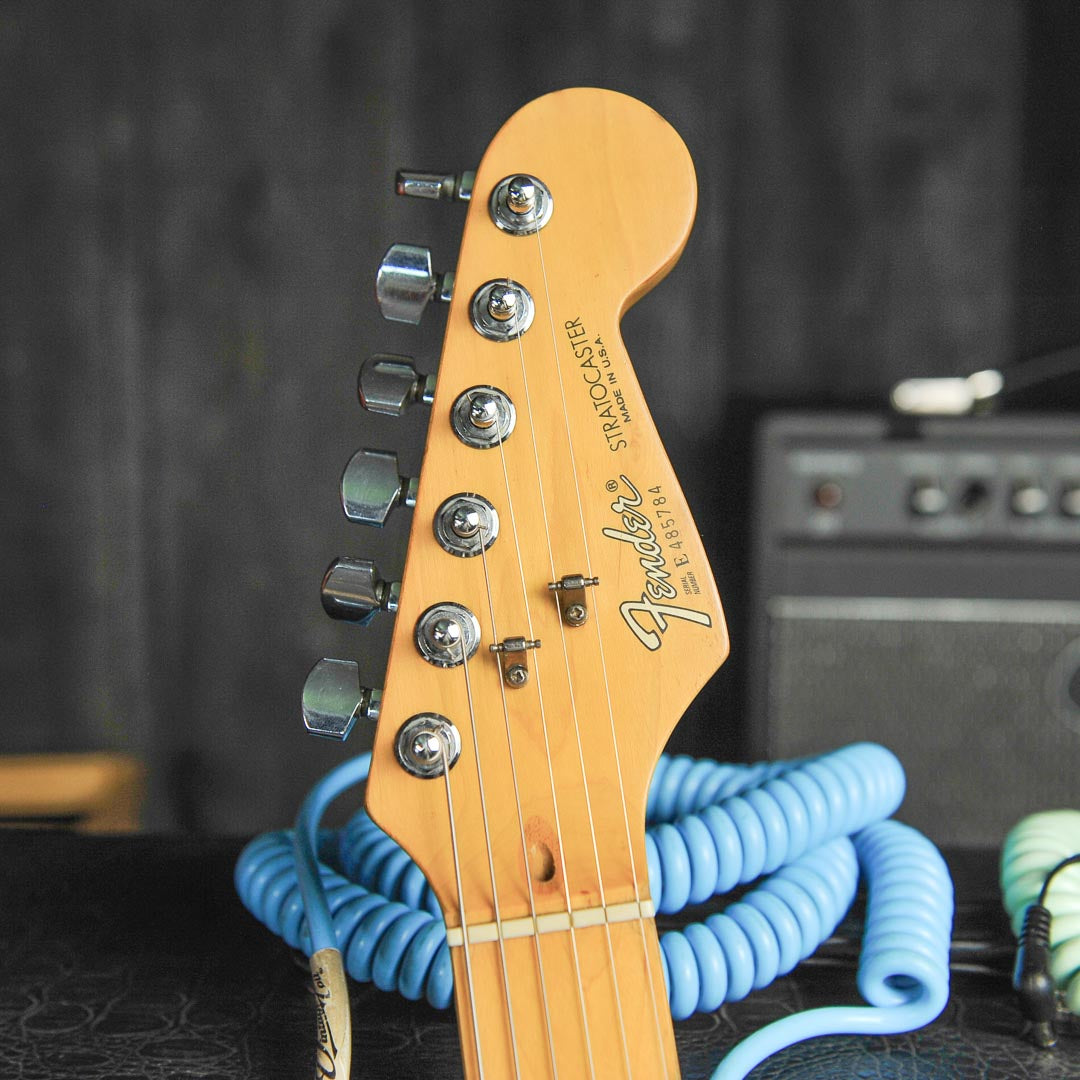 Fender Stratocaster 1984 Black, Maple Fingerboard Seymour Duncan Pickups w/Original Case - Used