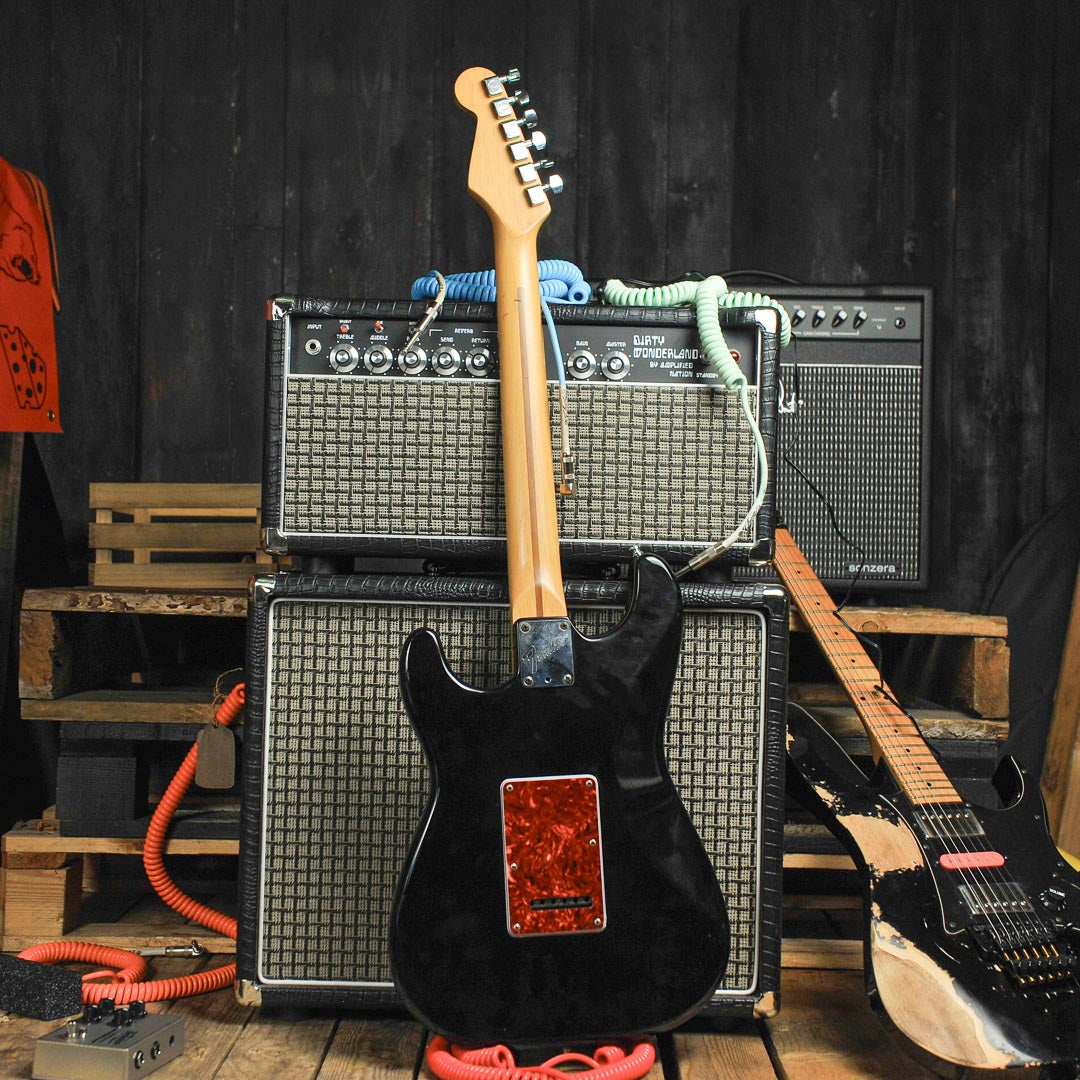 Fender Stratocaster 1984 Black, Maple Fingerboard Seymour Duncan Pickups w/Original Case - Used