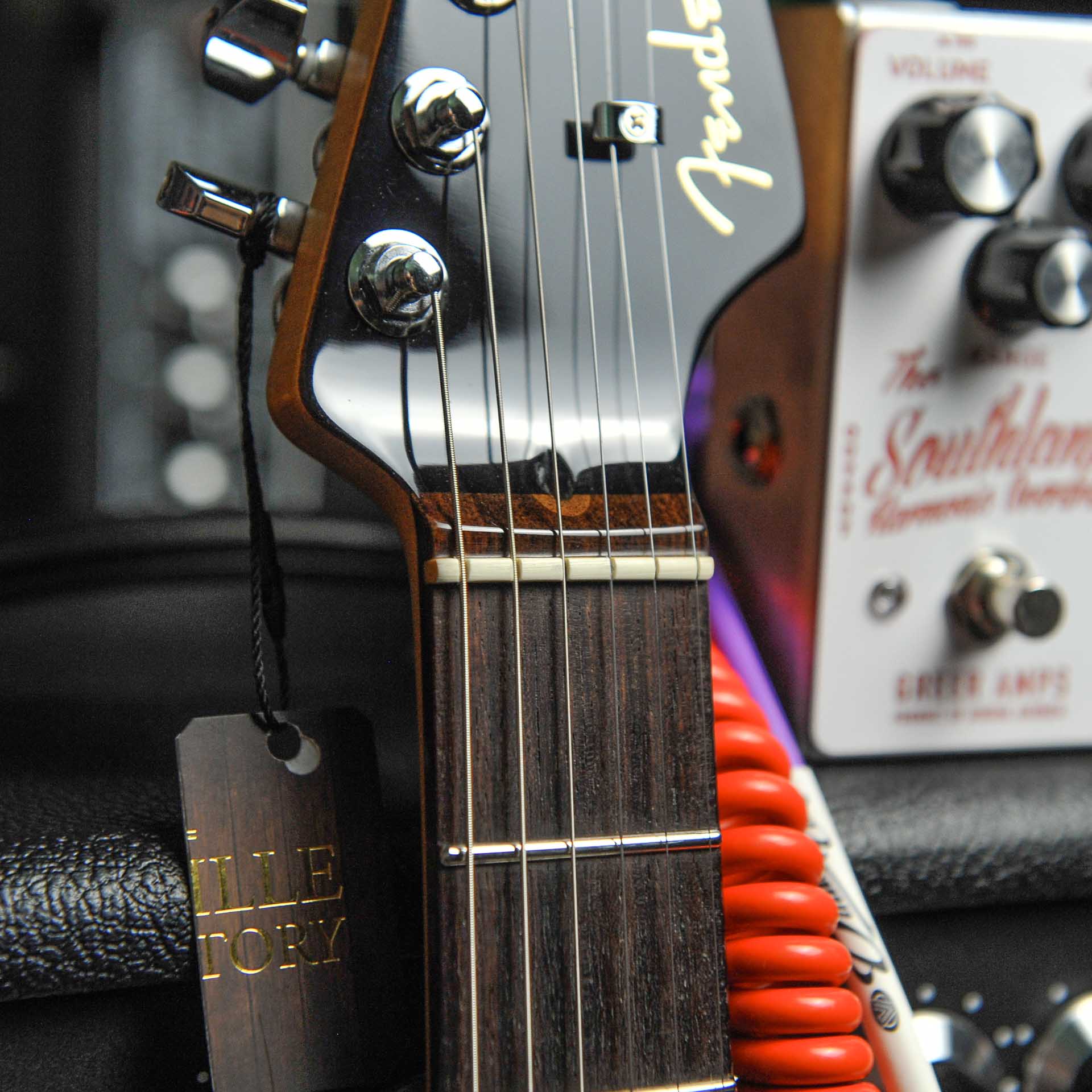 Fender American Ultra Luxe Stratocaster 2-Color Sunburst w/Case - Used