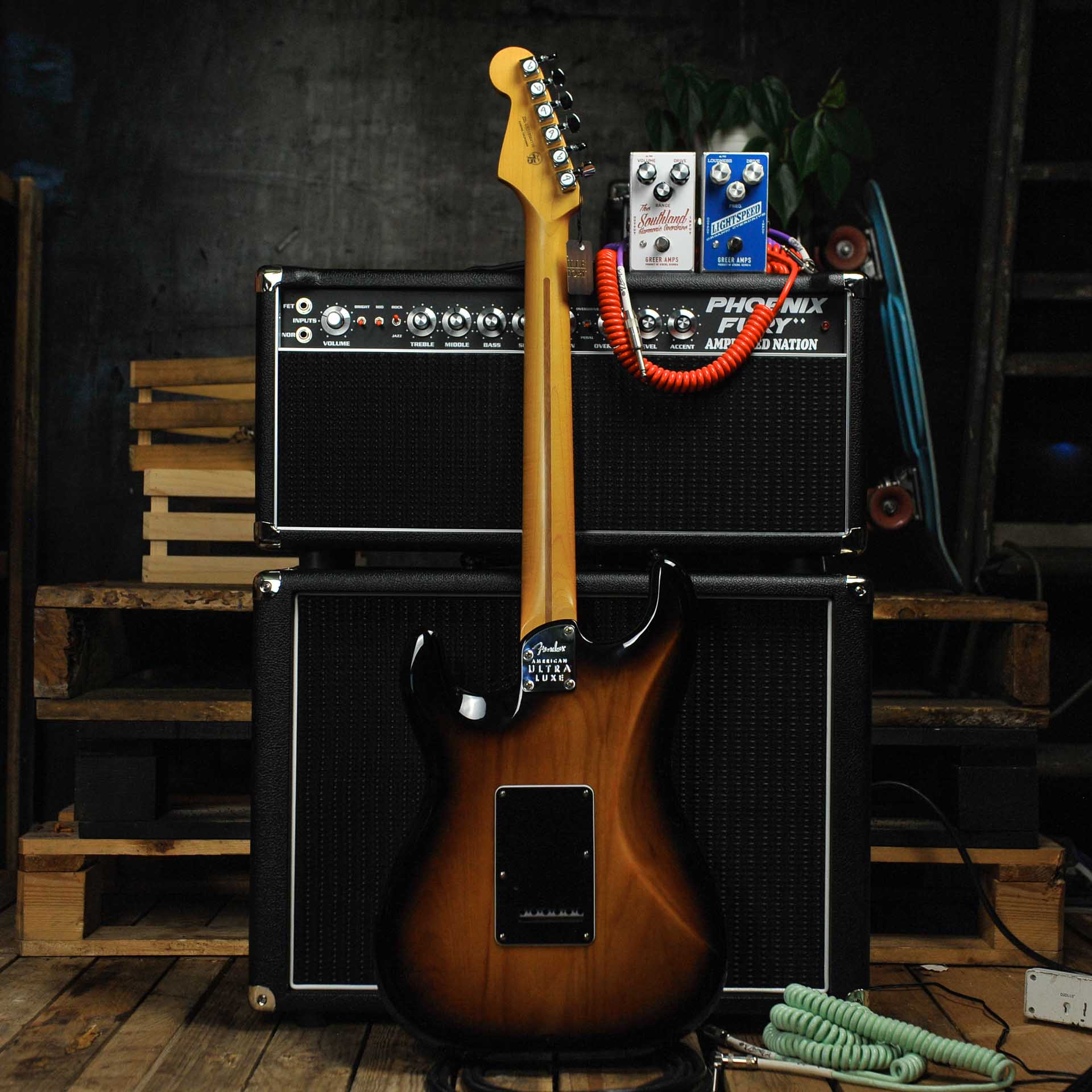 Fender American Ultra Luxe Stratocaster 2-Color Sunburst w/Case - Used