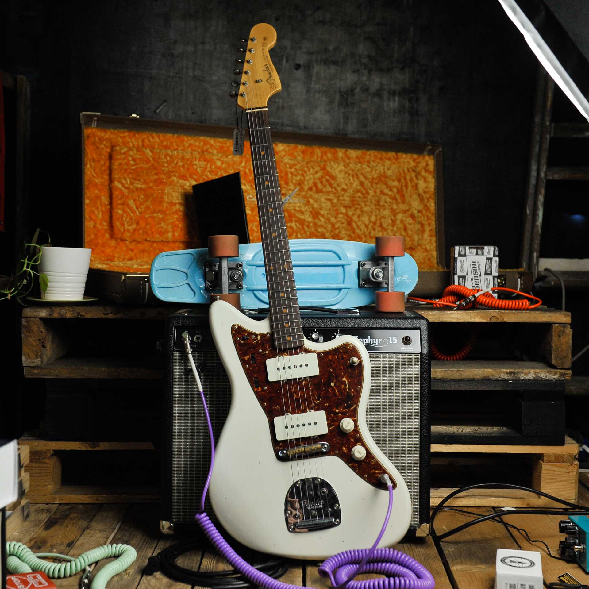 Fender 2023 Custom Shop ’62 Jazzmaster® Journeyman Relic®, Aged Olympic White w/Case - Used