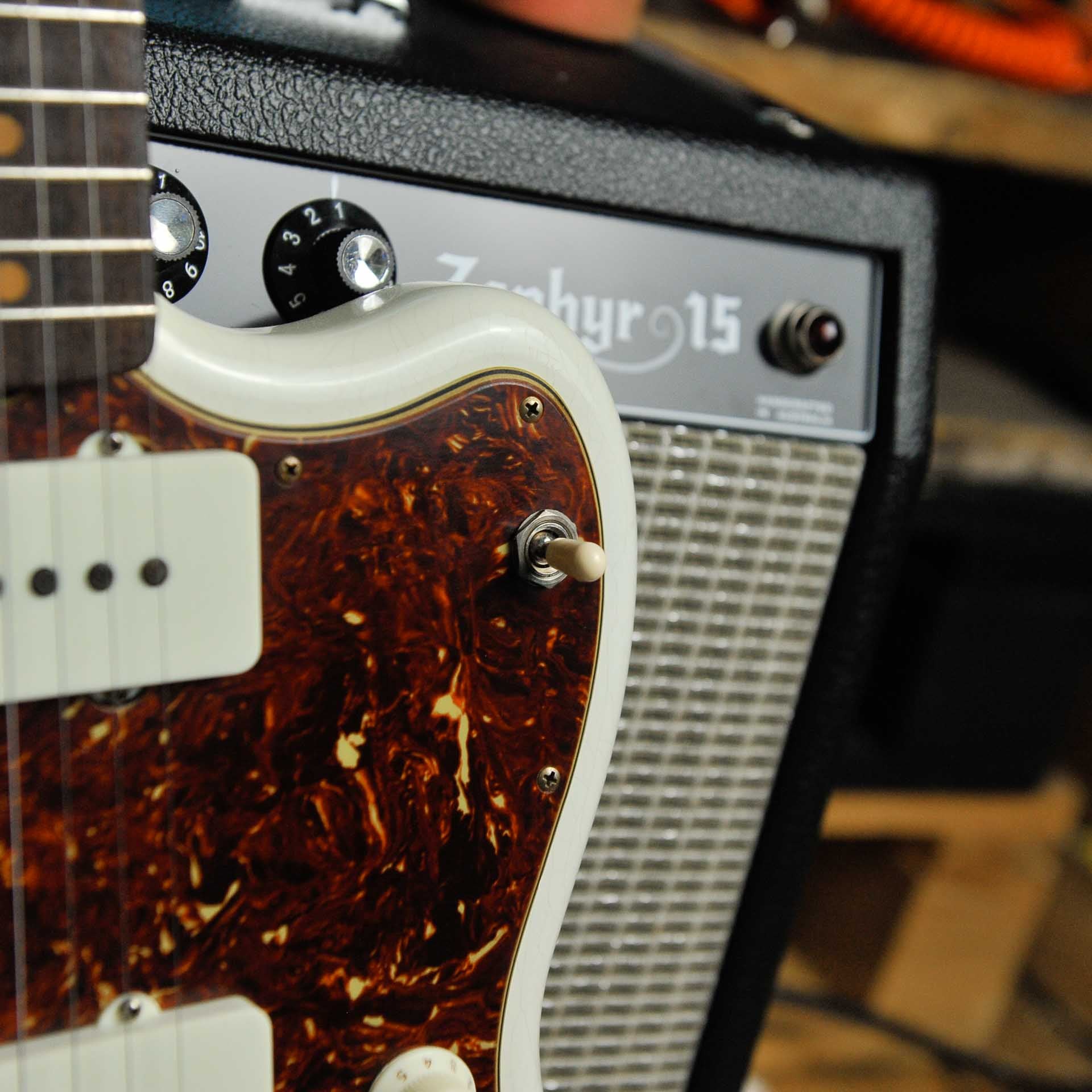 Fender 2023 Custom Shop ’62 Jazzmaster® Journeyman Relic®, Aged Olympic White w/Case - Used