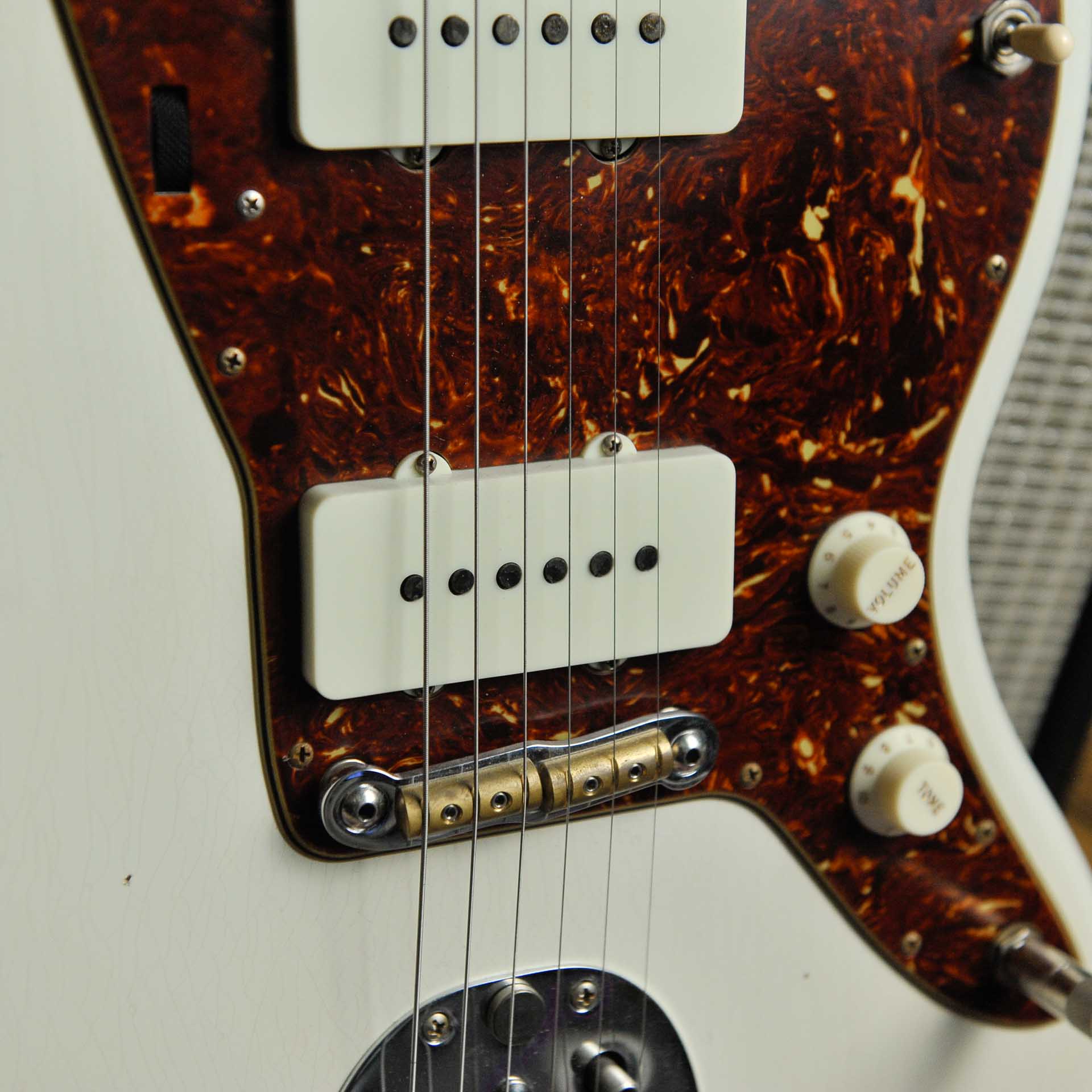 Fender 2023 Custom Shop ’62 Jazzmaster® Journeyman Relic®, Aged Olympic White w/Case - Used