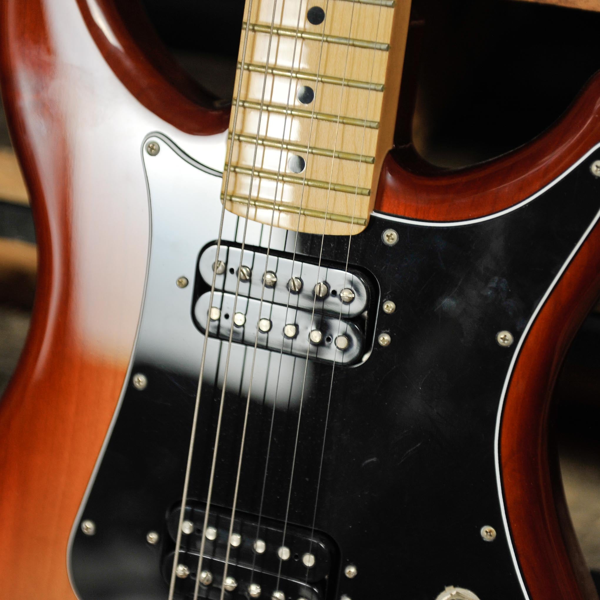 Fender Lead 3 , HH , Maple Neck Sienna Sunburst 2019 w/Case - Used