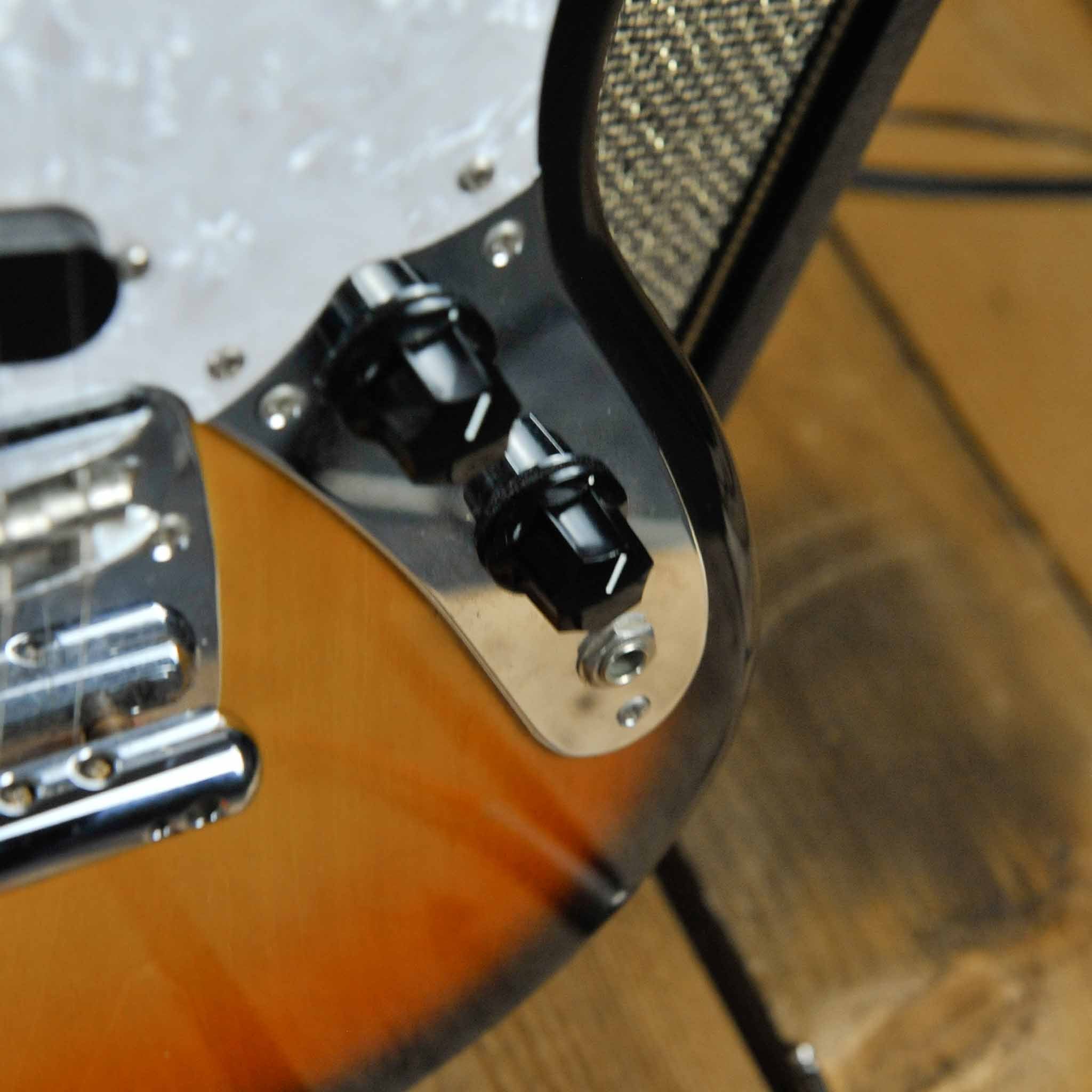 Fender Mustang MIJ Fujigen Factory 1994-1995 Sunburst w/Case