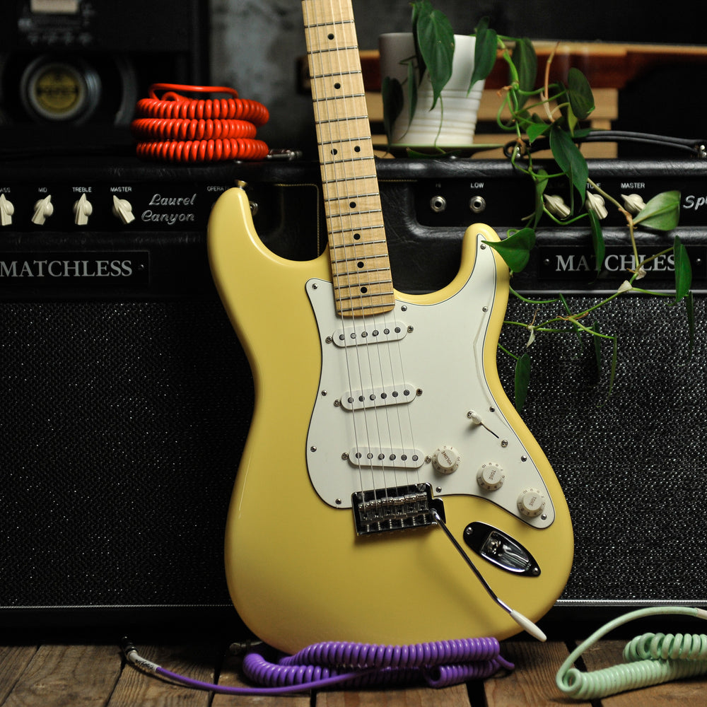 Fender Player Stratocaster, Maple Fingerboard, Buttercream MX2197146 No Case - Used