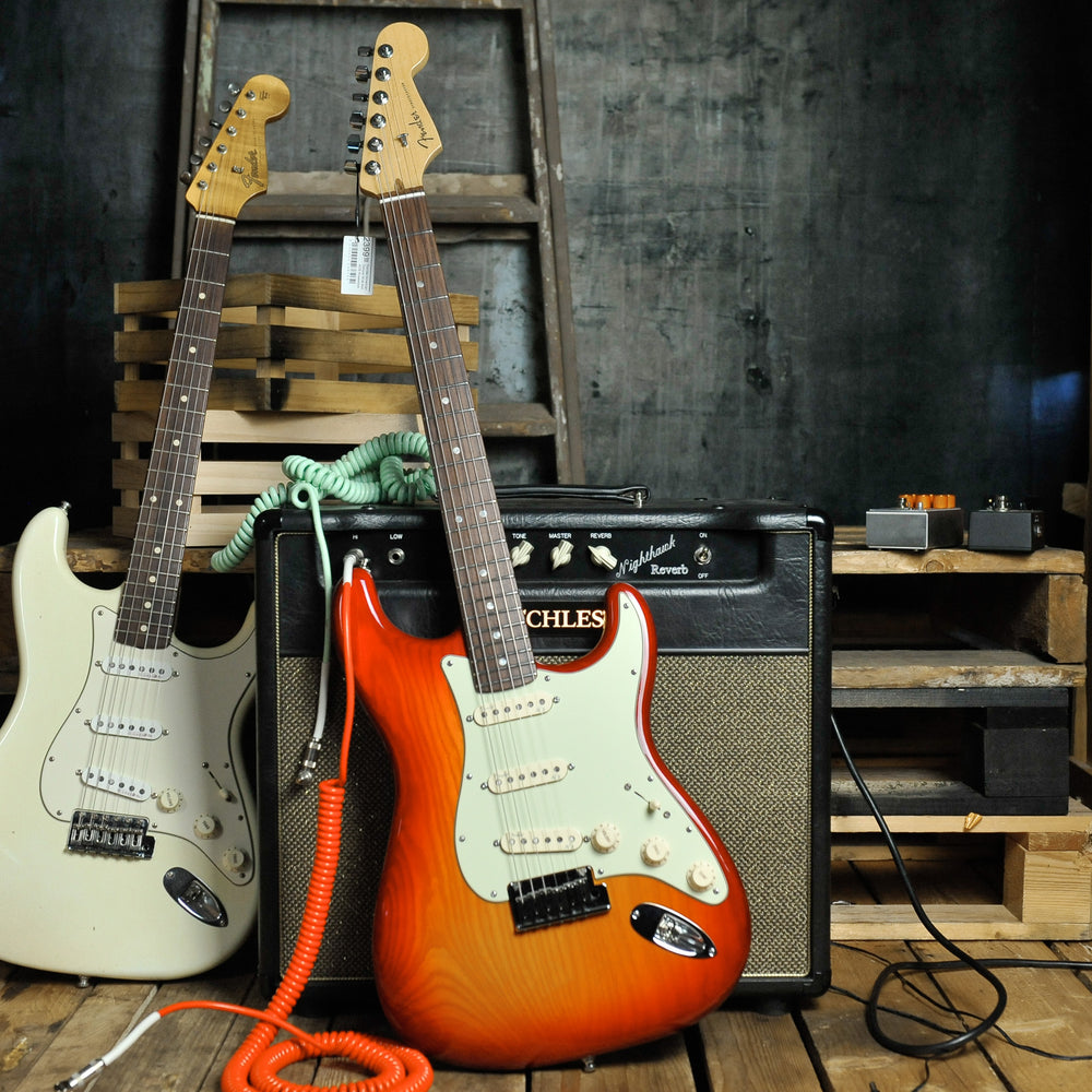 Fender American Deluxe Strat Ash Aged Cherry Burst Rosewood 2012 - Used