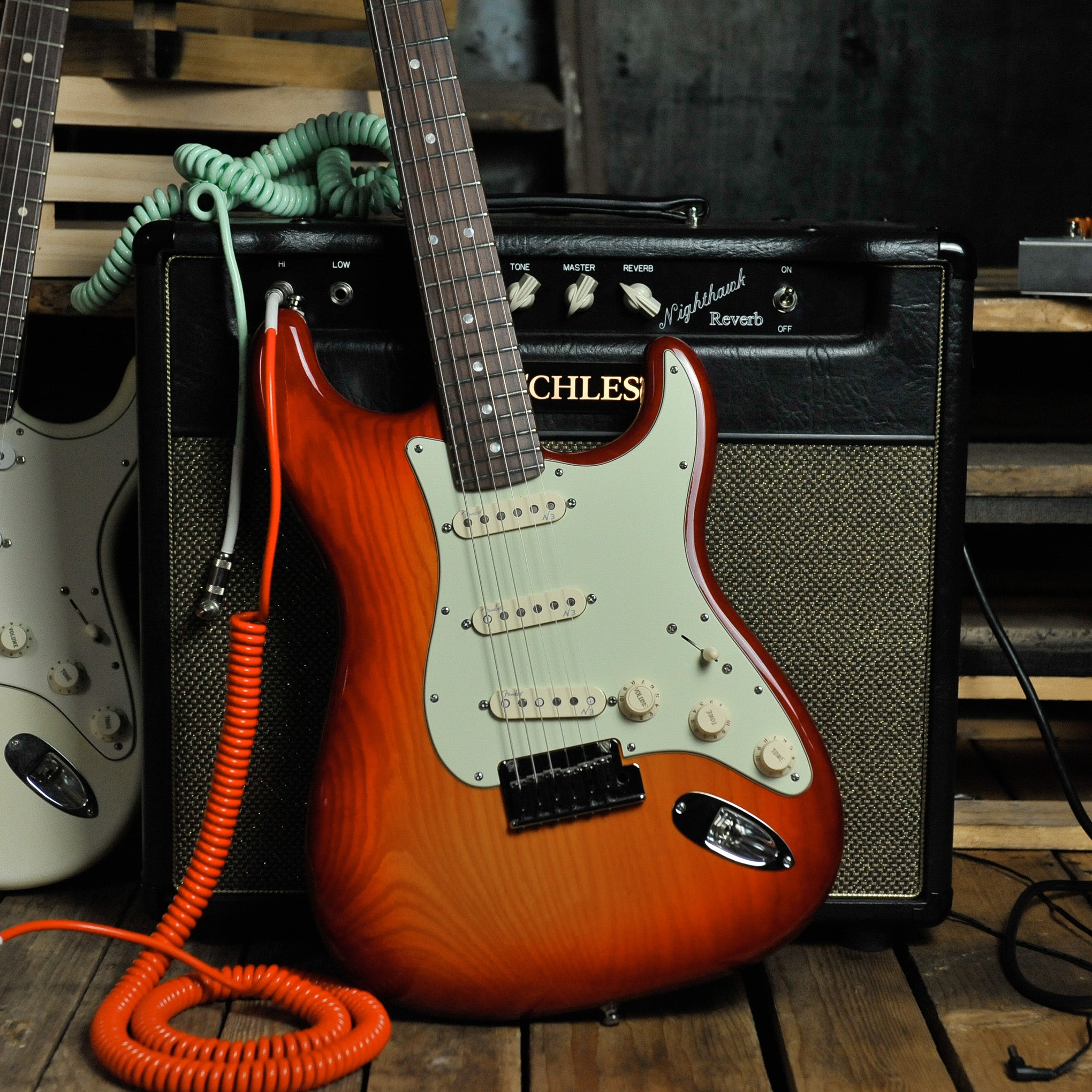 Fender American Deluxe Strat Ash Aged Cherry Burst Rosewood 2012 - Used
