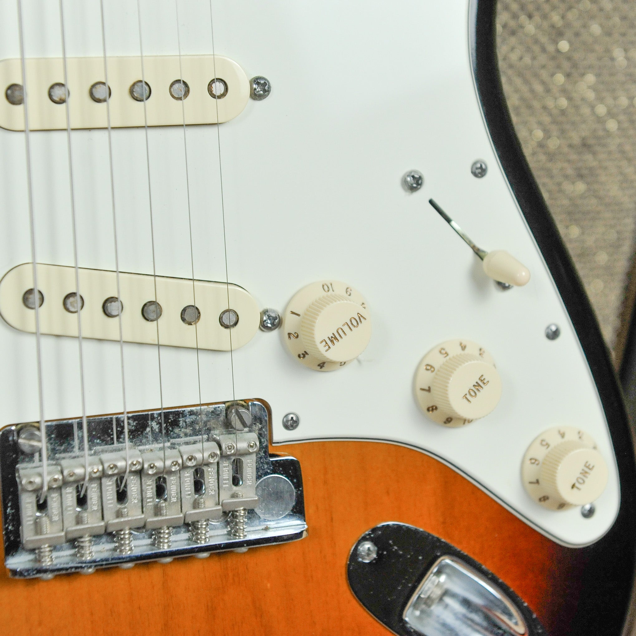 Fender American Standard Strat 3 Tone Sunburst 2013' w/Case - Used