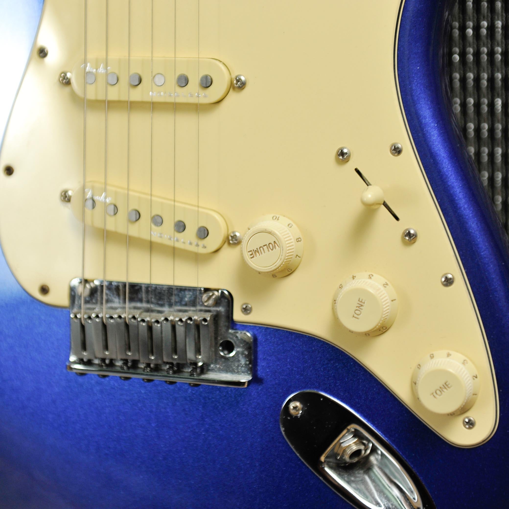 Fender AM Stratocaster Ultra MN Cobalt Blue W/Case - Used