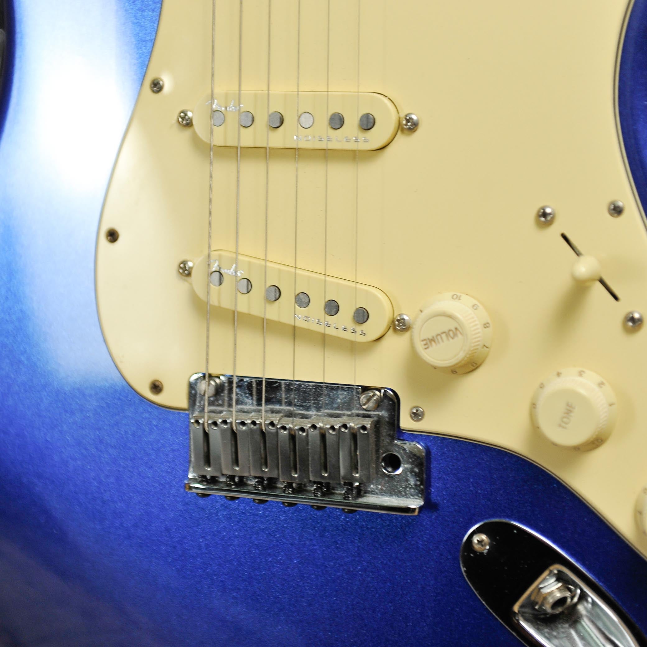 Fender AM Stratocaster Ultra MN Cobalt Blue W/Case - Used