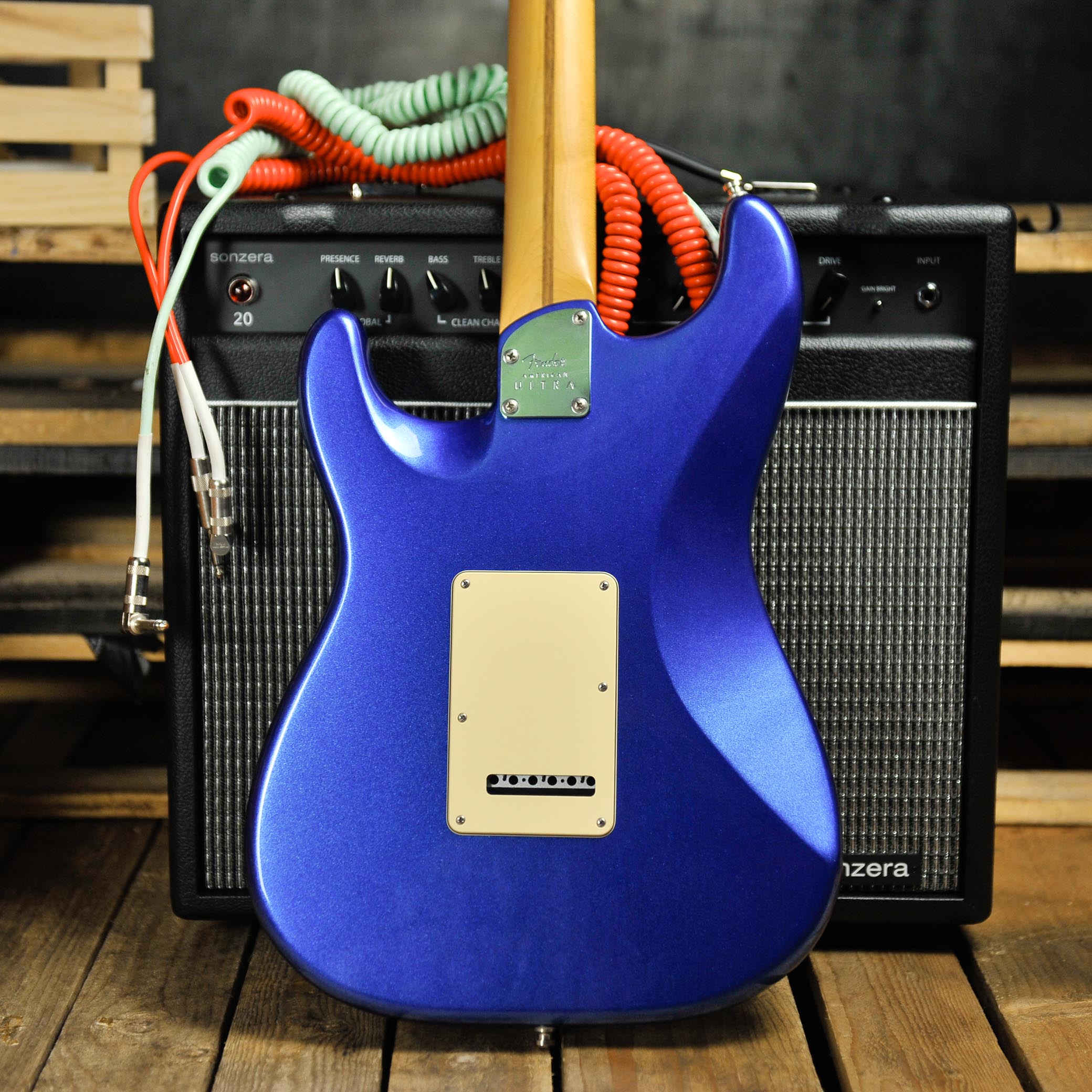 Fender AM Stratocaster Ultra MN Cobalt Blue W/Case - Used