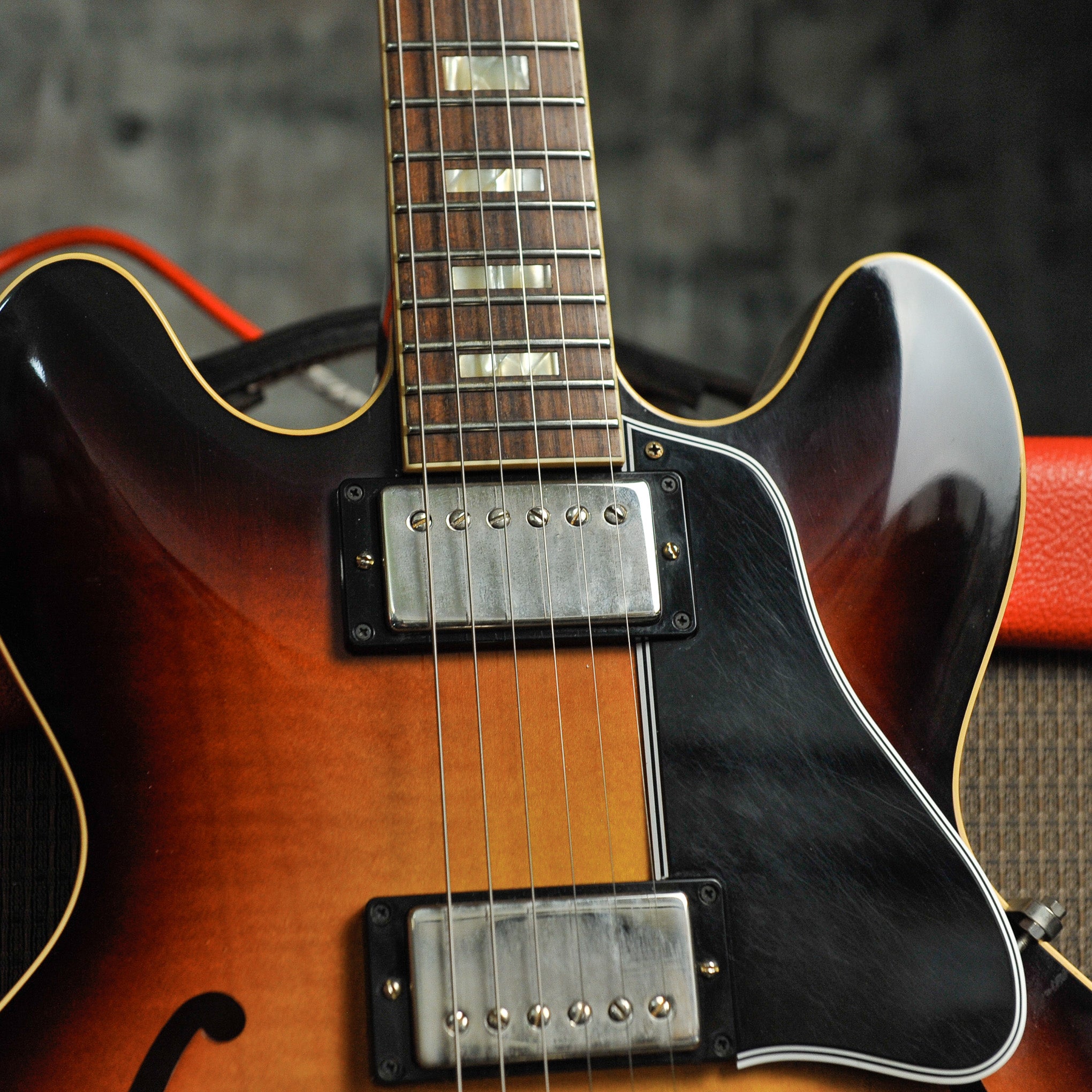 Gibson 64 ES-335 Reissue VOS Vintage Burst w/Case - Used