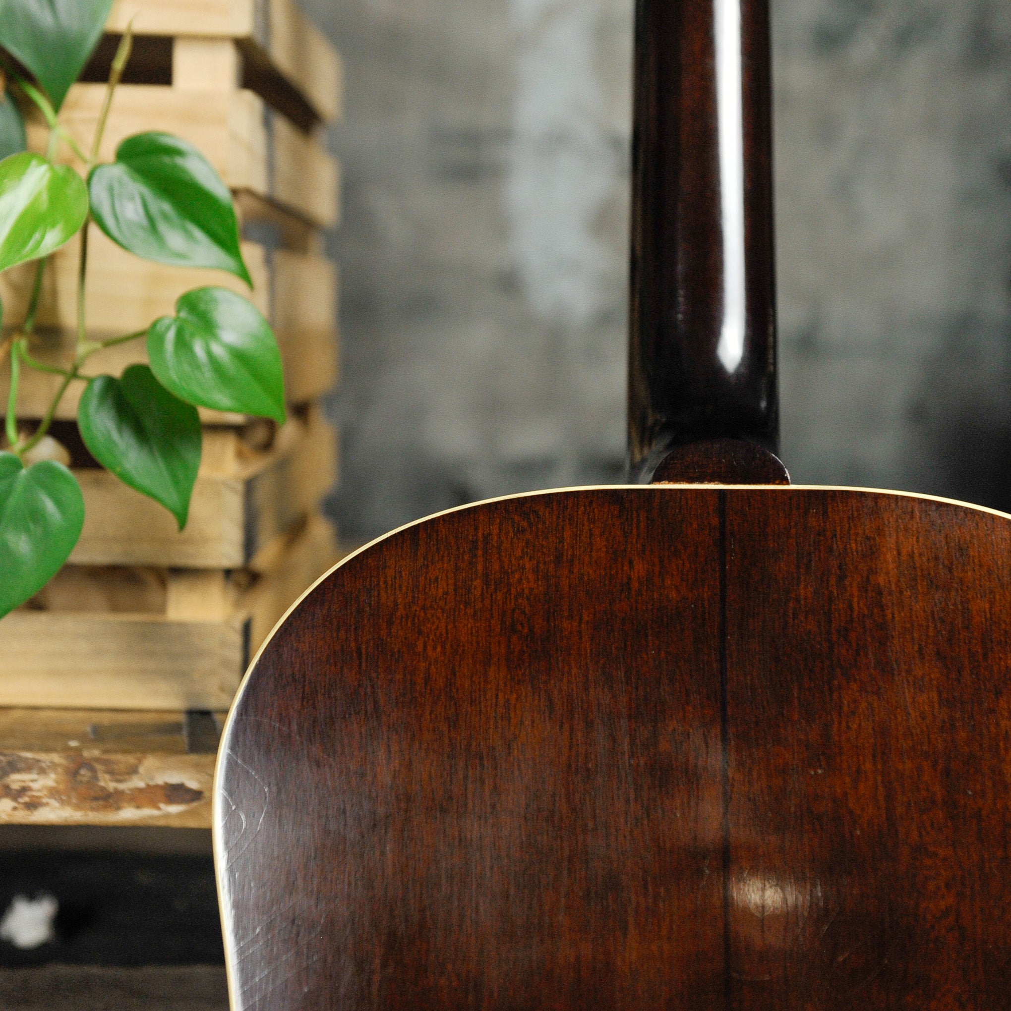 Gibson Murphy Lab 1942 Banner J-45 Light Aged Vintage Sunburst - Used