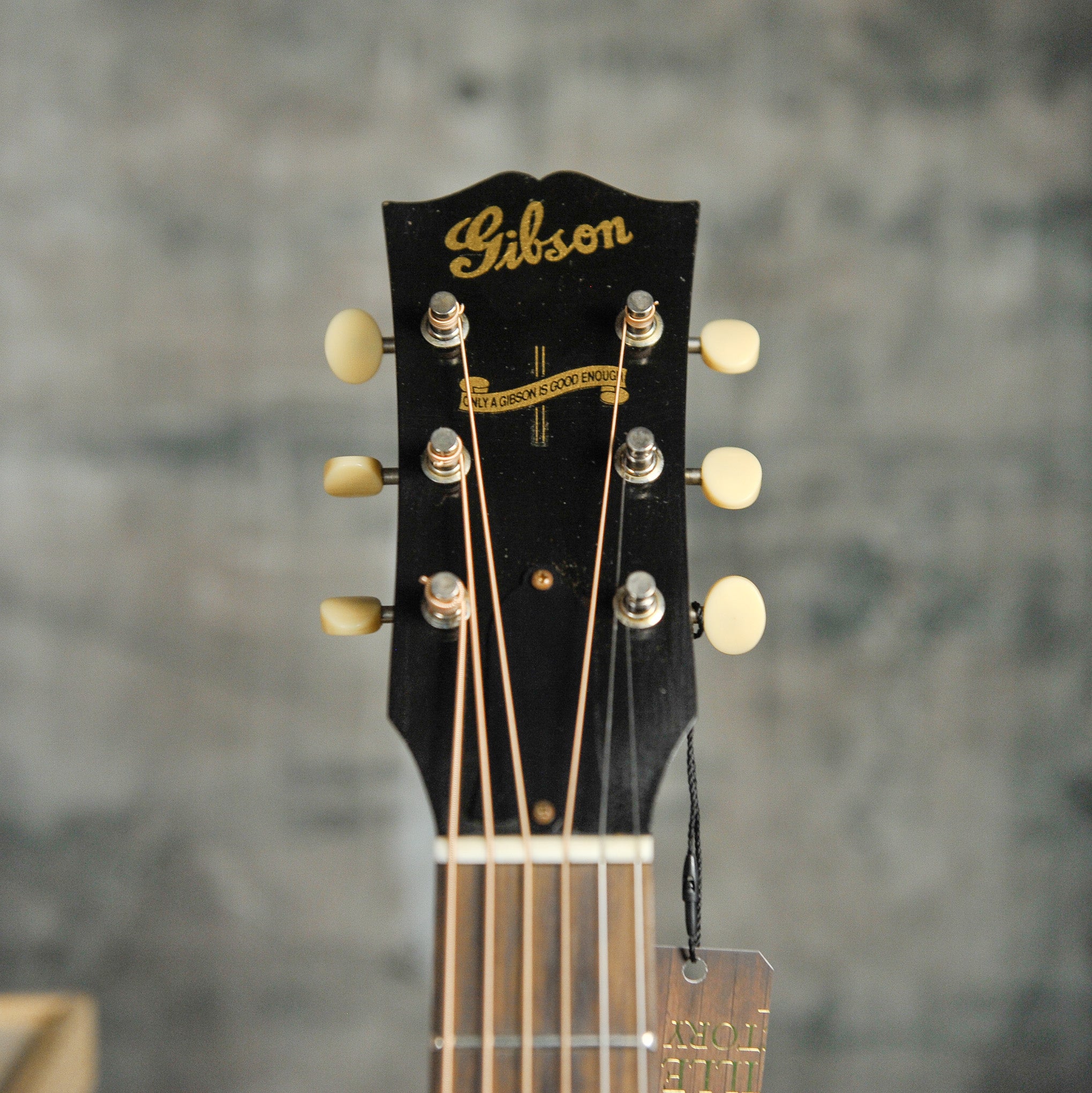 Gibson Murphy Lab 1942 Banner J-45 Light Aged Vintage Sunburst - Used