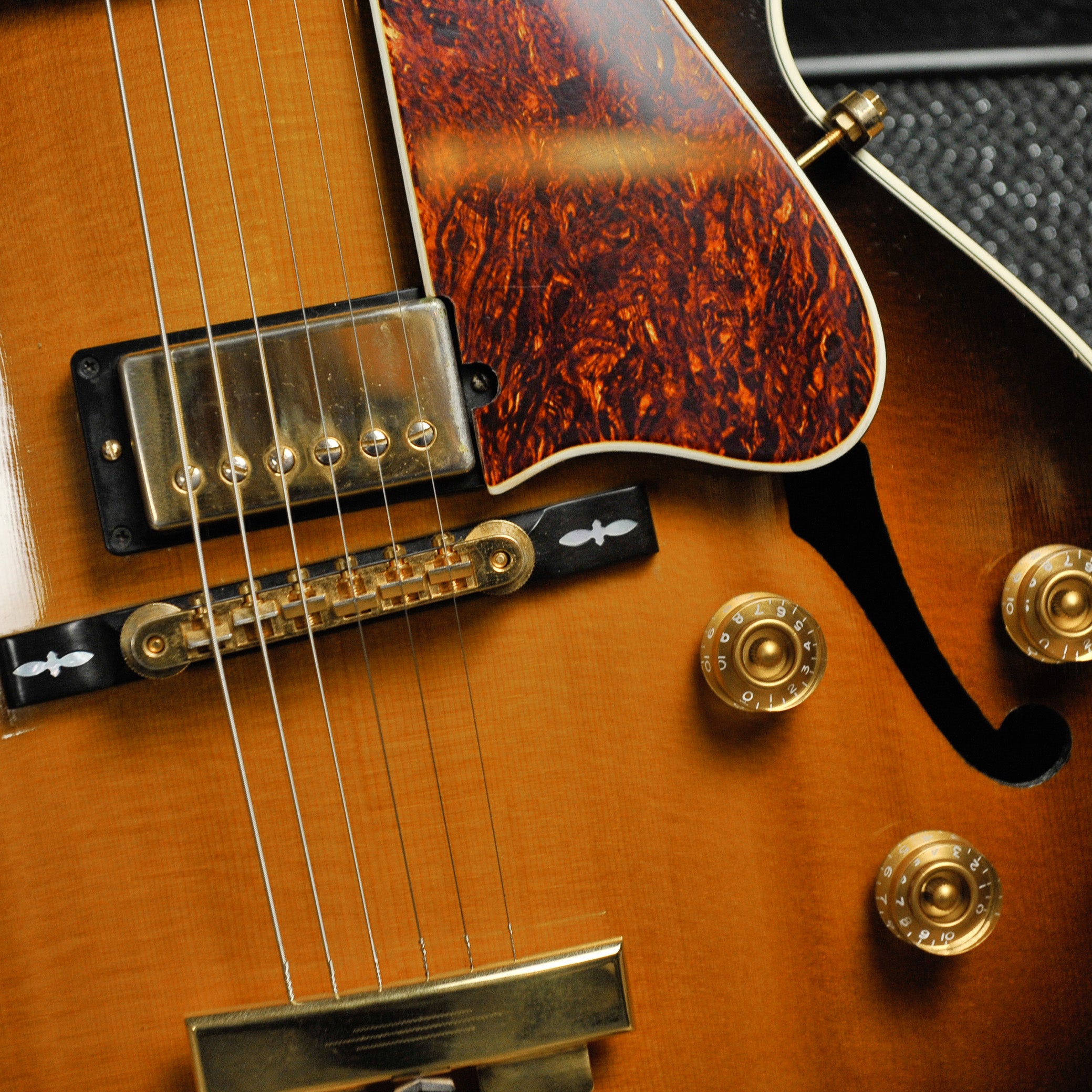 Gibson L4 Sunburst CES 1997 Archtop Electric Guitar w/Case - Used