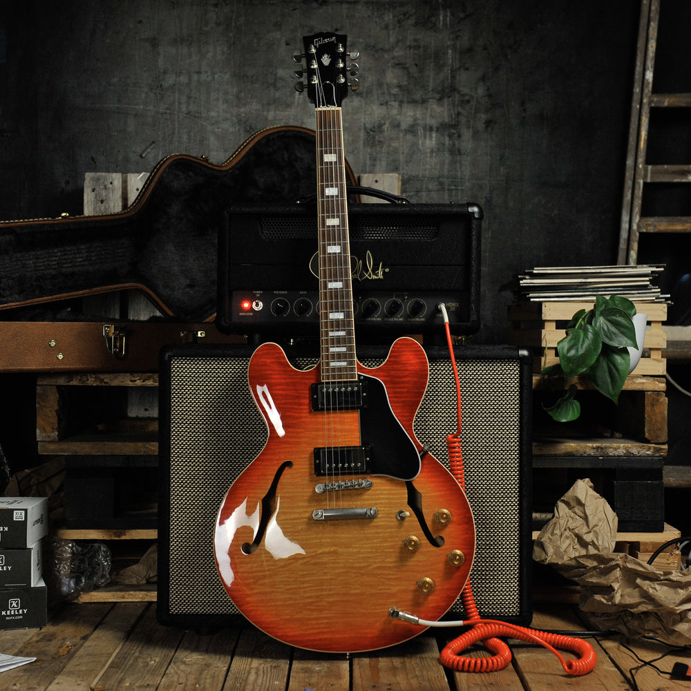 Gibson ES-335 Figured Heritage Cherry Sunburst #127590315 w/Case - Used