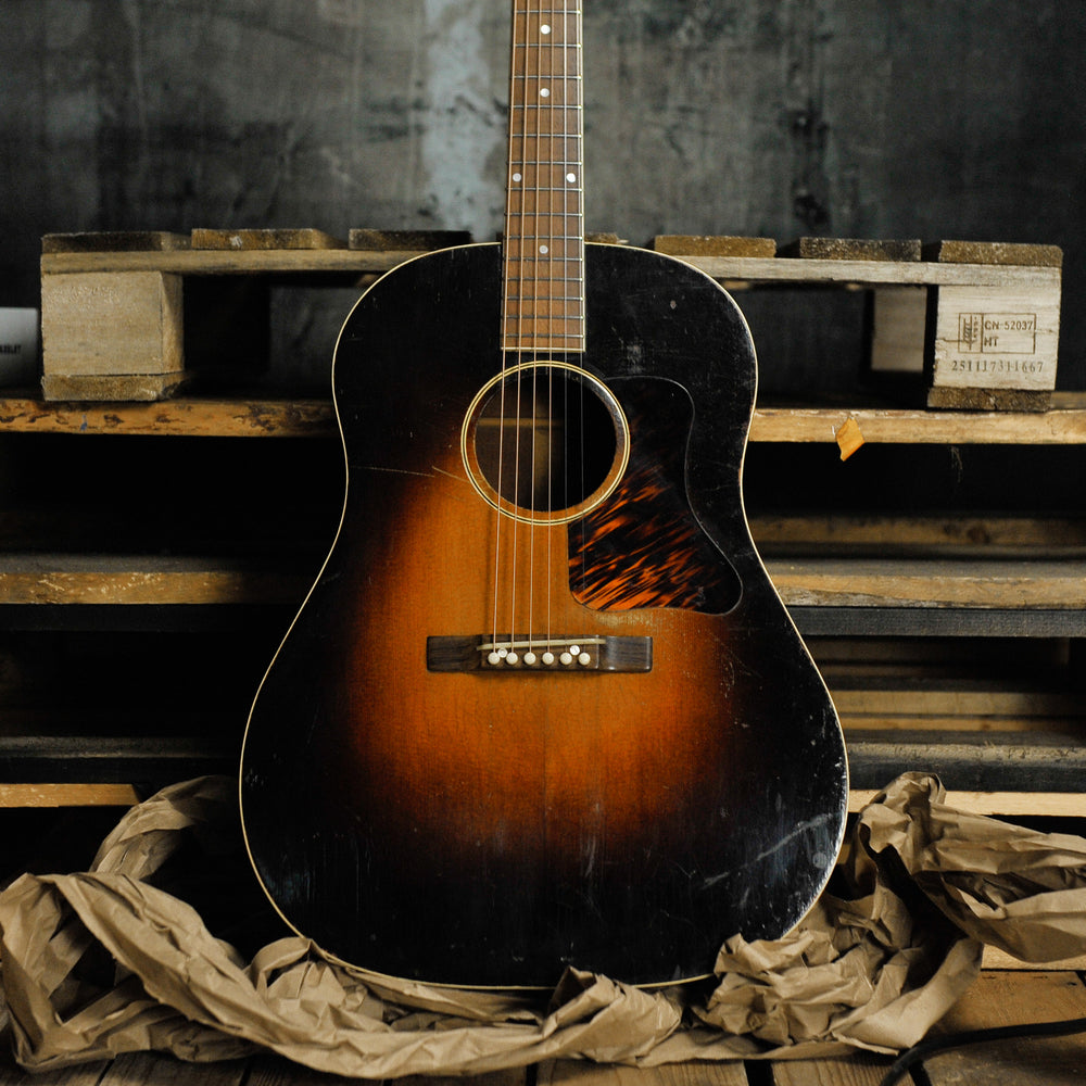 Gibson Jumbo 1935 Vintage Acoustic Guitar w/Case - Used