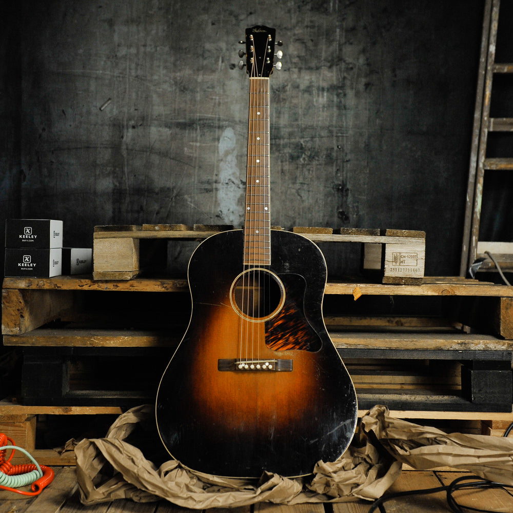 Gibson Jumbo 1935 Vintage Acoustic Guitar w/Case - Used