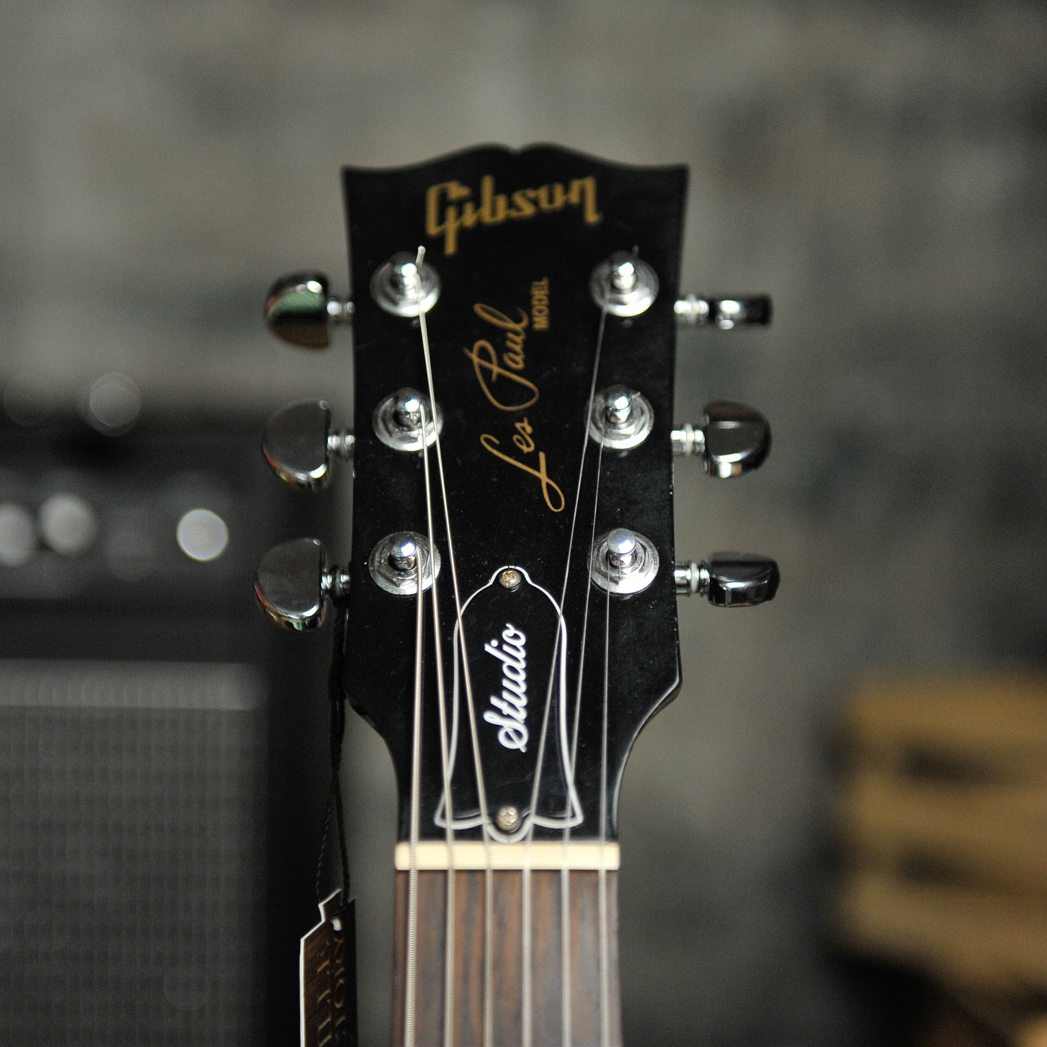 Gibson 2002 Les Paul Studio Ebony w/CnB Hard Case - Used