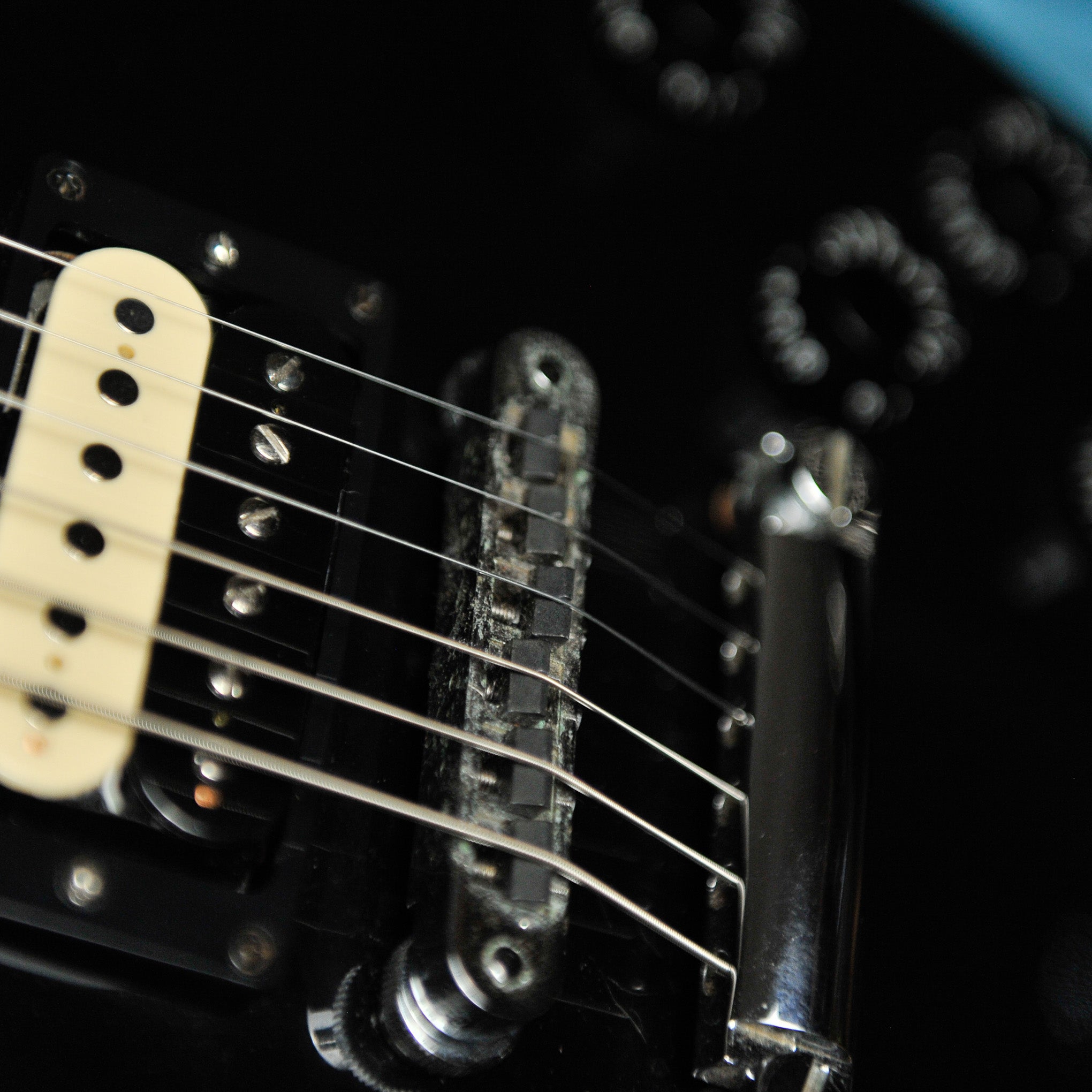 Gibson 2002 Les Paul Studio Ebony w/CnB Hard Case - Used