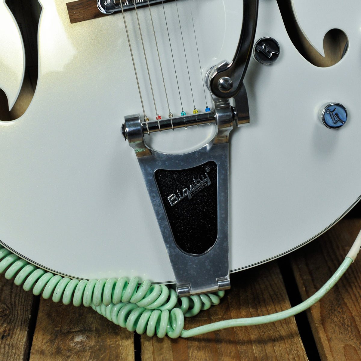 Gretsch G5420T-140 Electromatic 140th Two-Tone Pearl Platinum/Stone Platinum w/Bag - Used