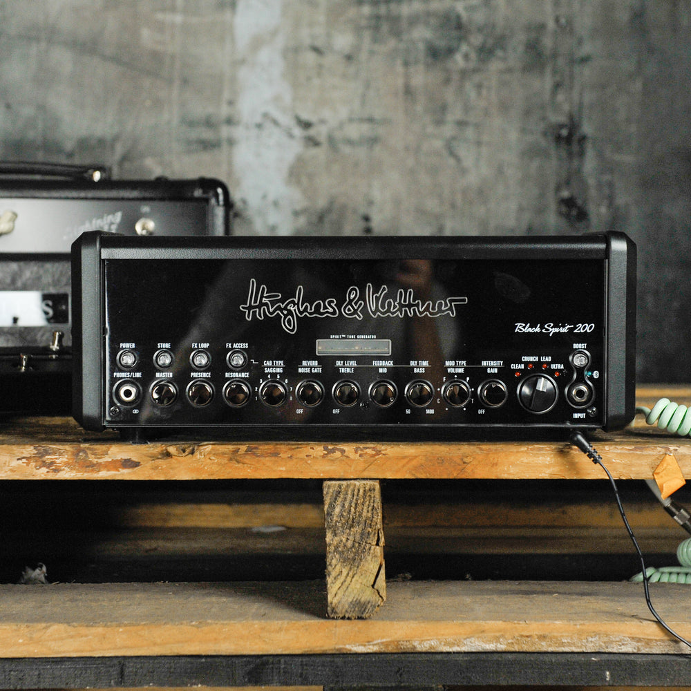 Hughes & Kettner Black Spirit 200 Head w/Midi Footswitch & bag - Used