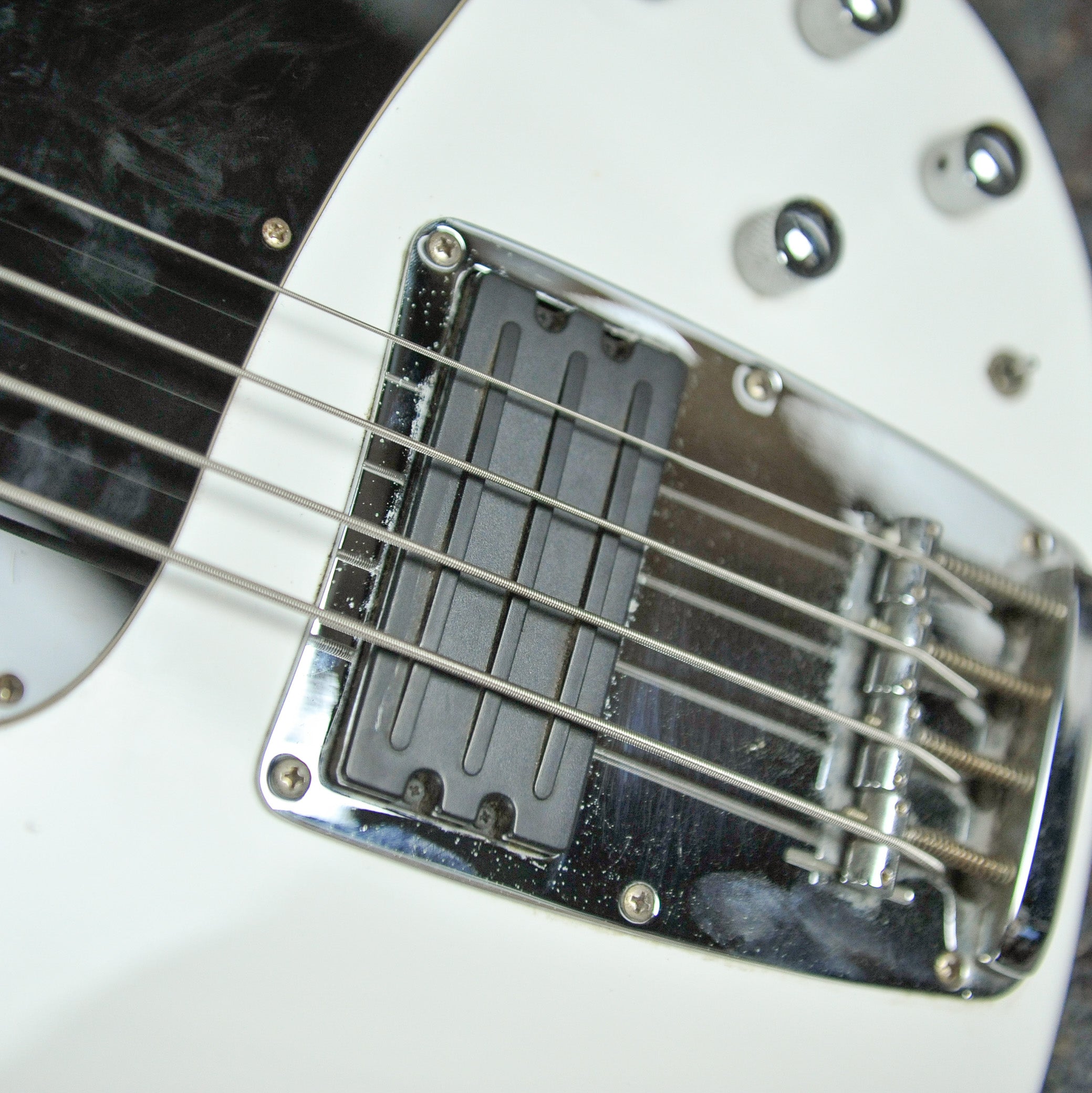 Ibanez ATK 310 White Electric Bass - Used