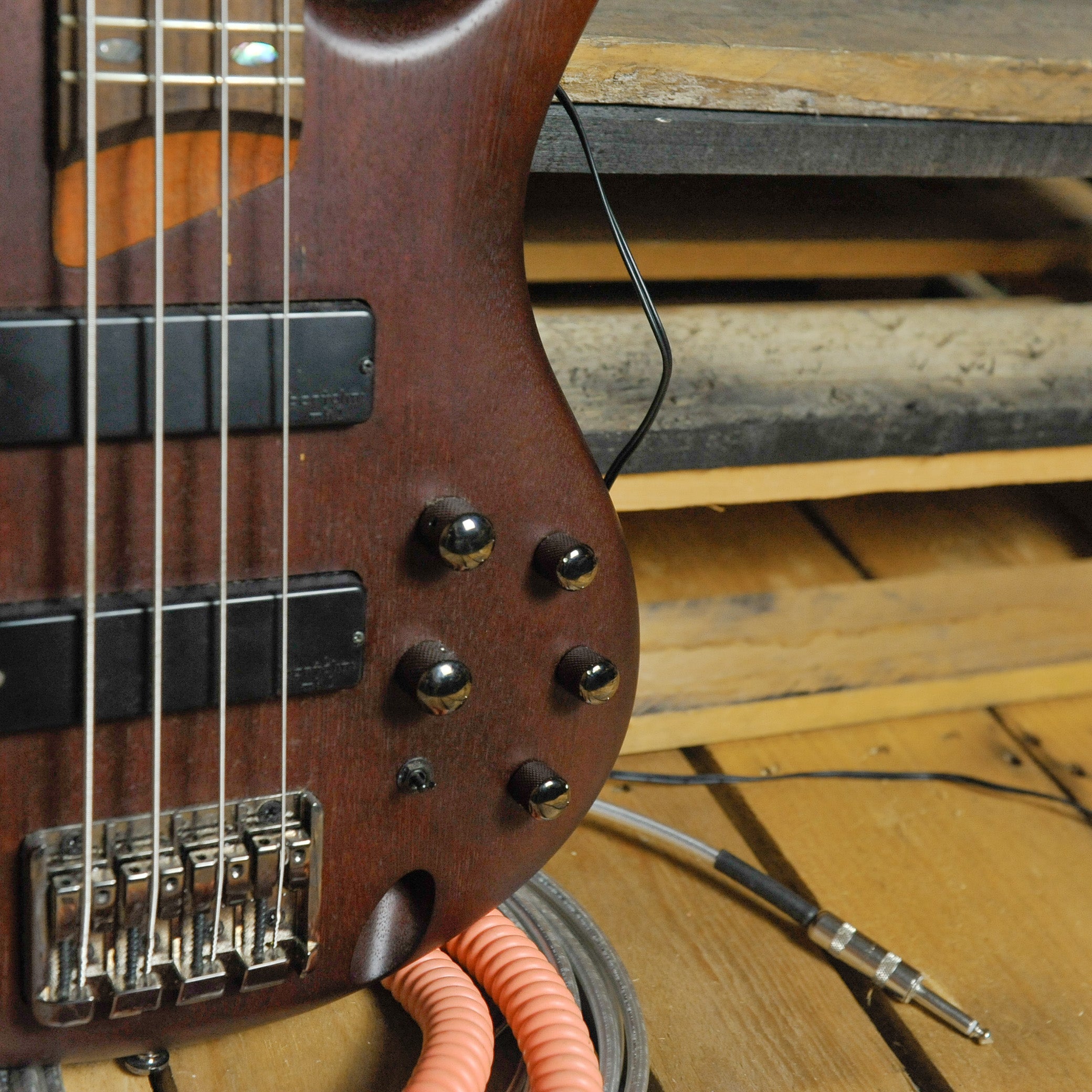 Ibanez SR500 Electric Bass Guitar w/Case - Used