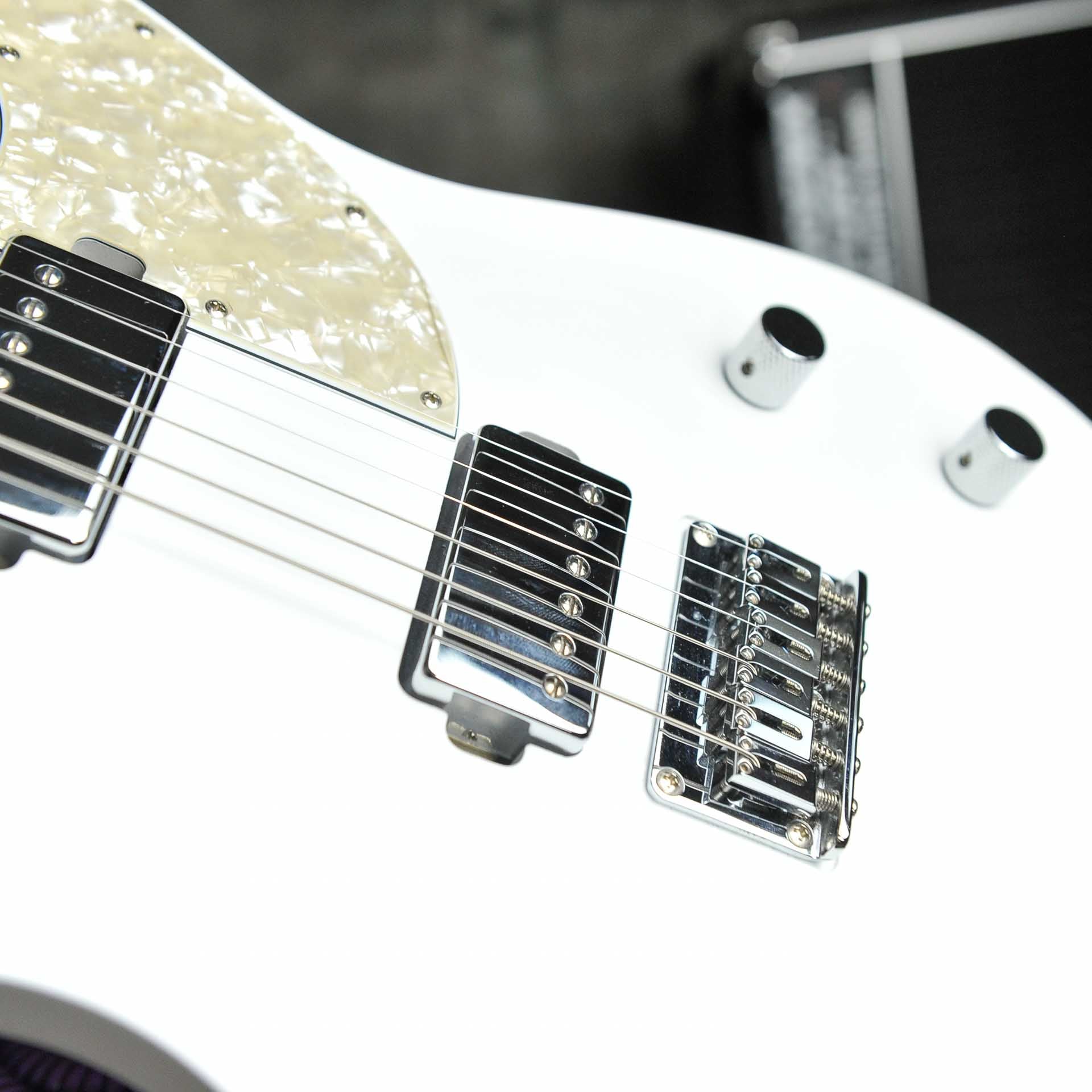 Fender MIJ Elemental Tele HH White w/Bag - Used