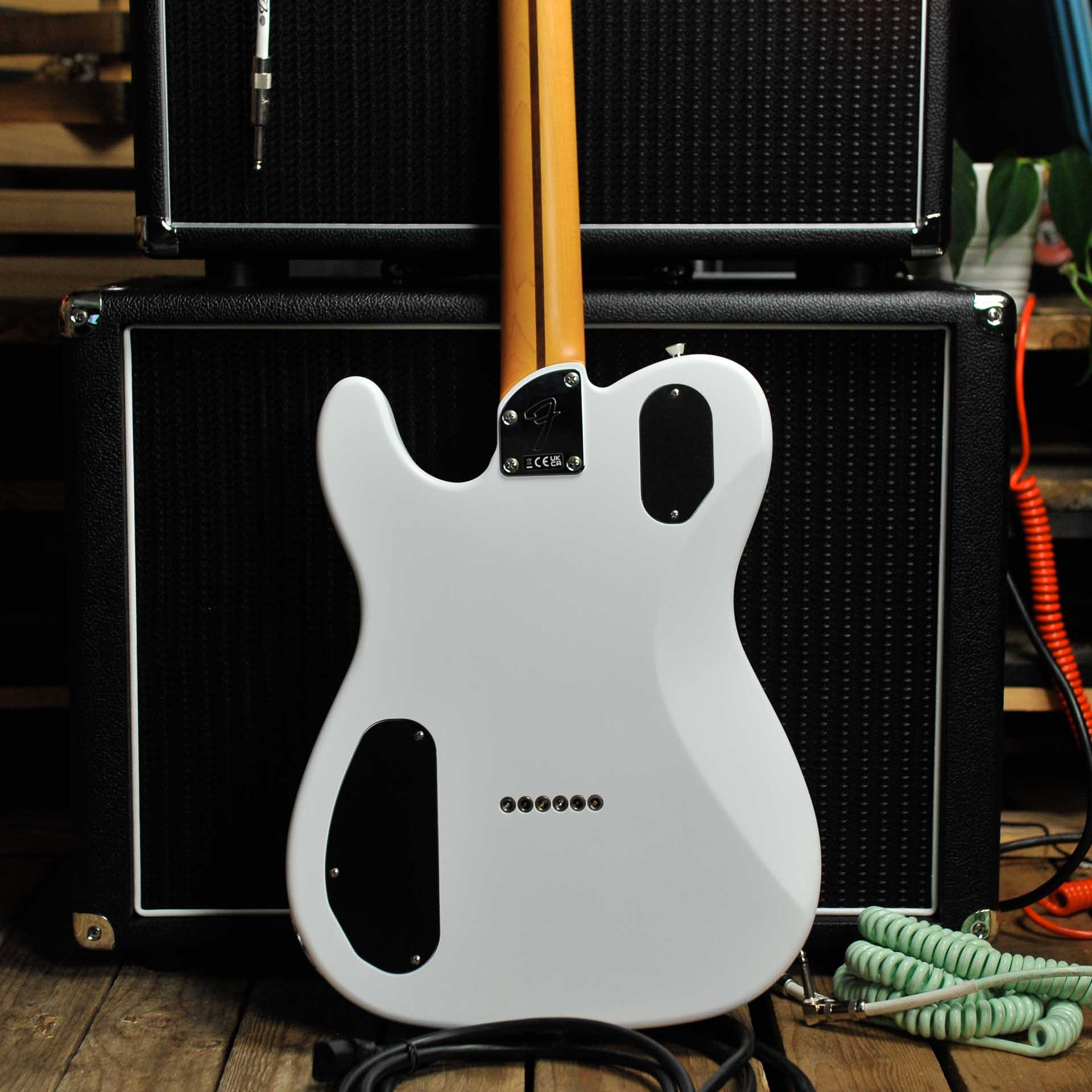 Fender MIJ Elemental Tele HH White w/Bag - Used