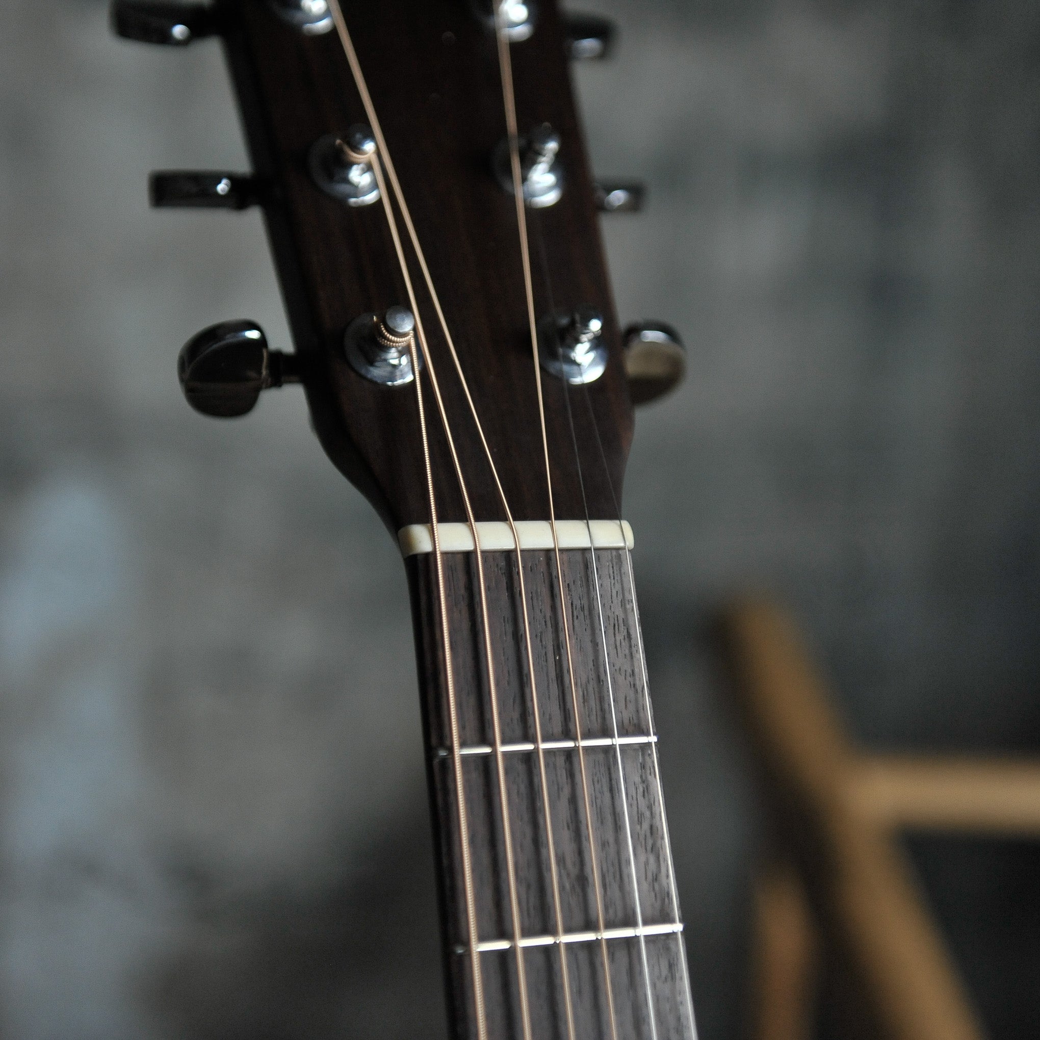 Martin D18 Dreadnought Acoustic Guitar 1971 w/Case - Used