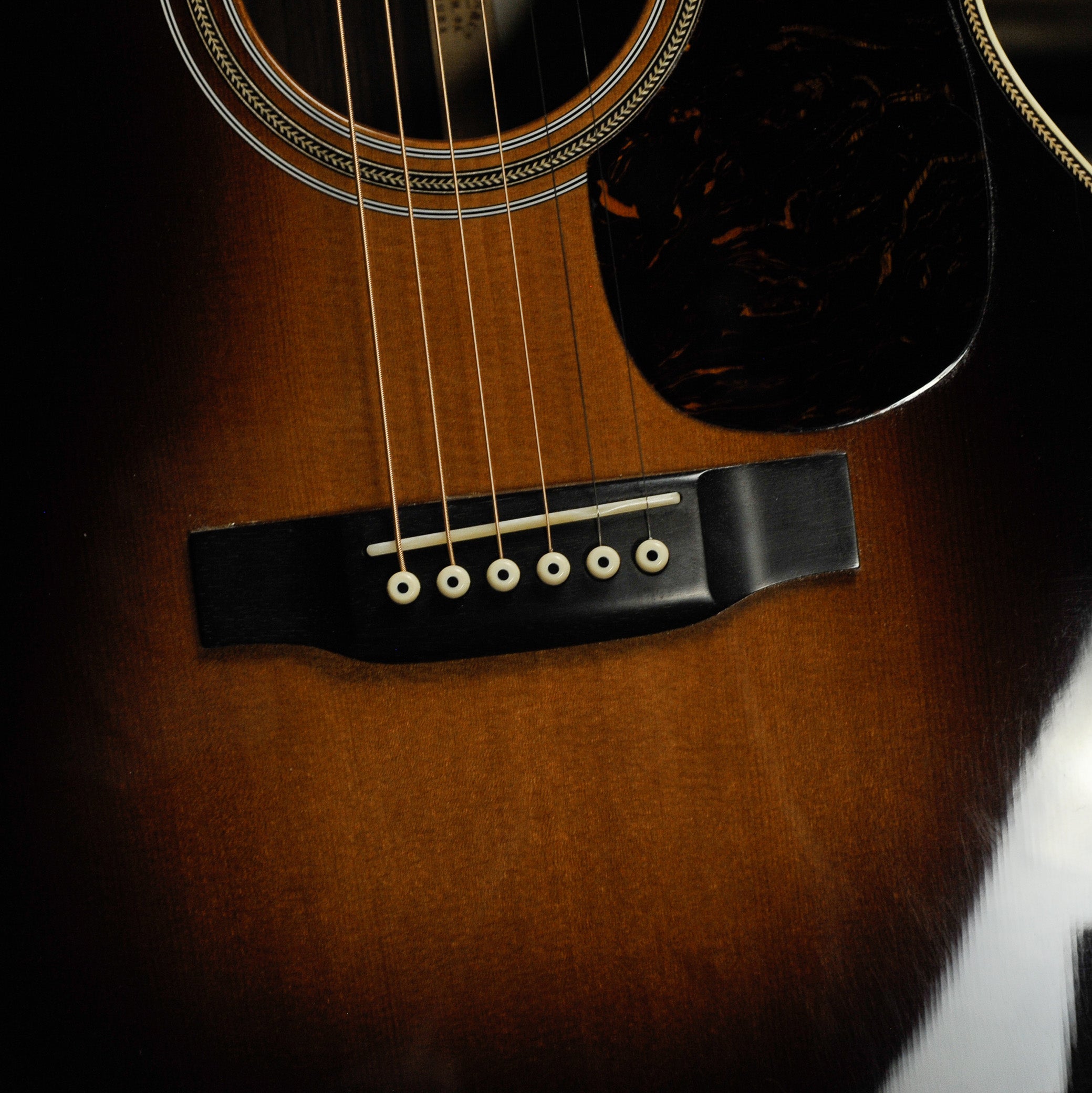 Martin 000-28ECSB Eric Clapton Signature Model Sunburst  w/Case #18973 - Used