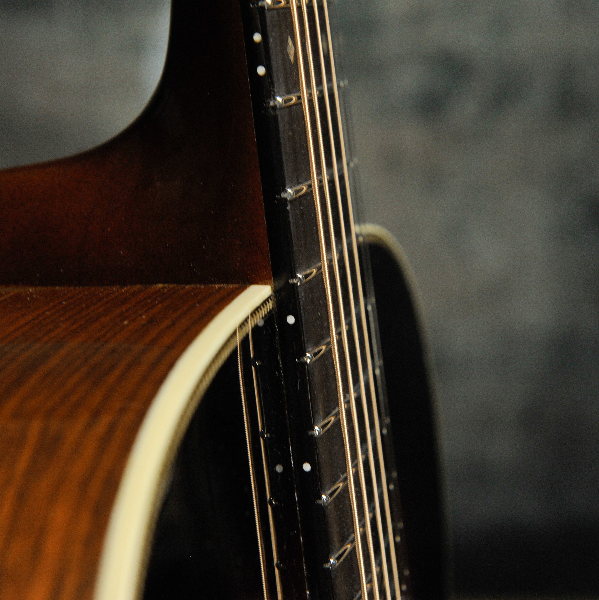 Martin 000-28ECSB Eric Clapton Signature Model Sunburst  w/Case #18973 - Used