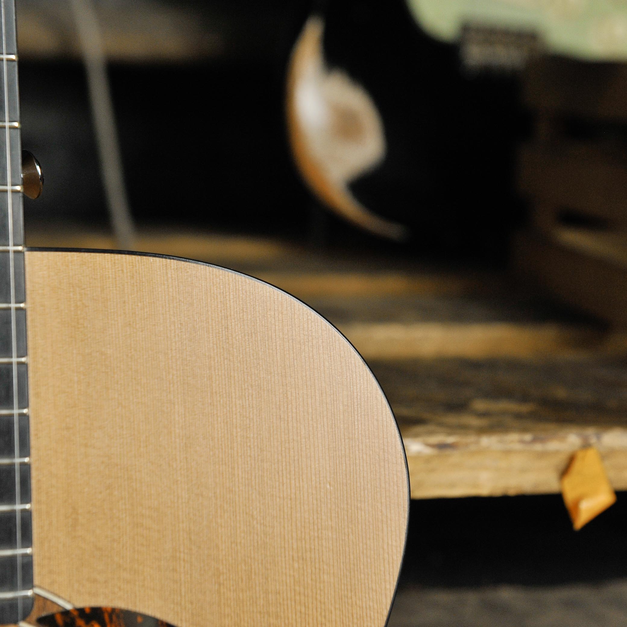 Maton SRS808 w/Case - Used